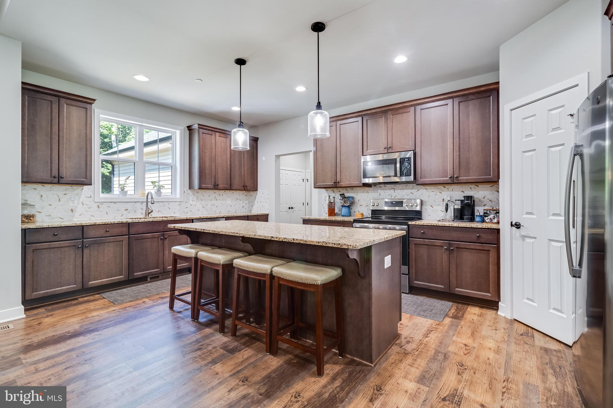 MOSS CREEK - Residential