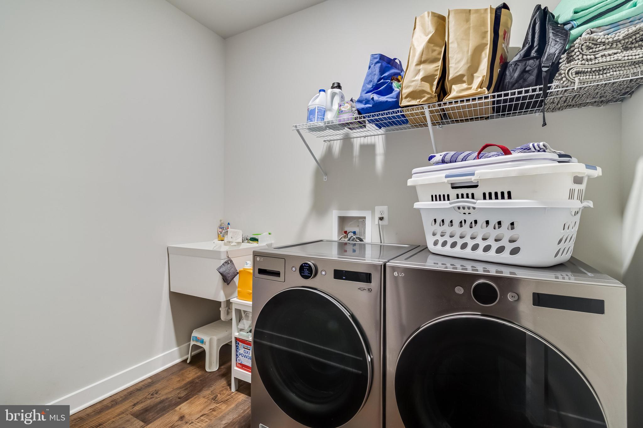 MOSS CREEK - Residential