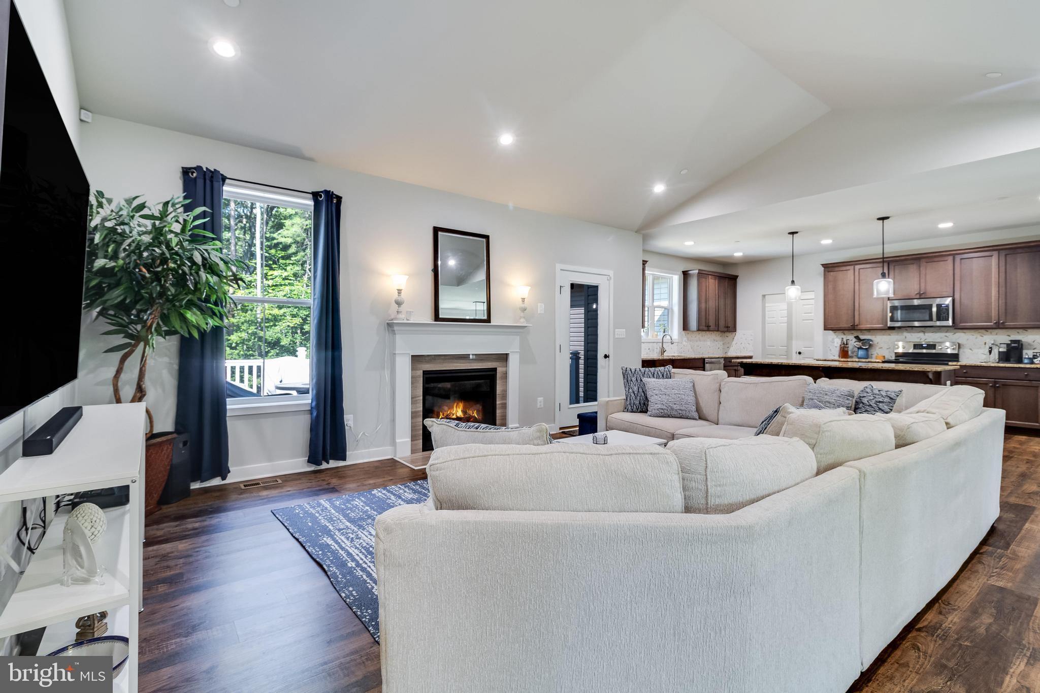 MOSS CREEK - Residential