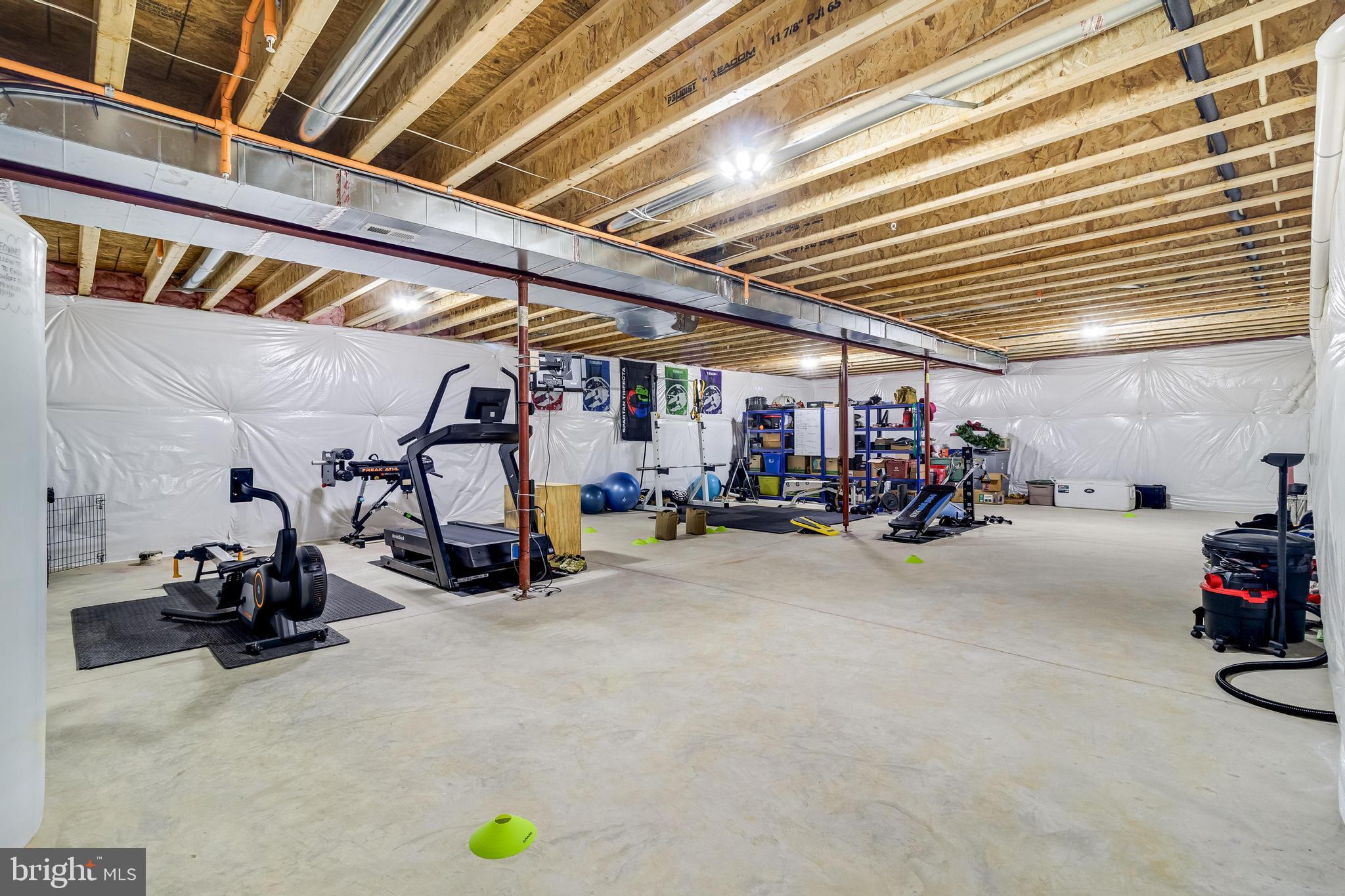 MOSS CREEK - Residential