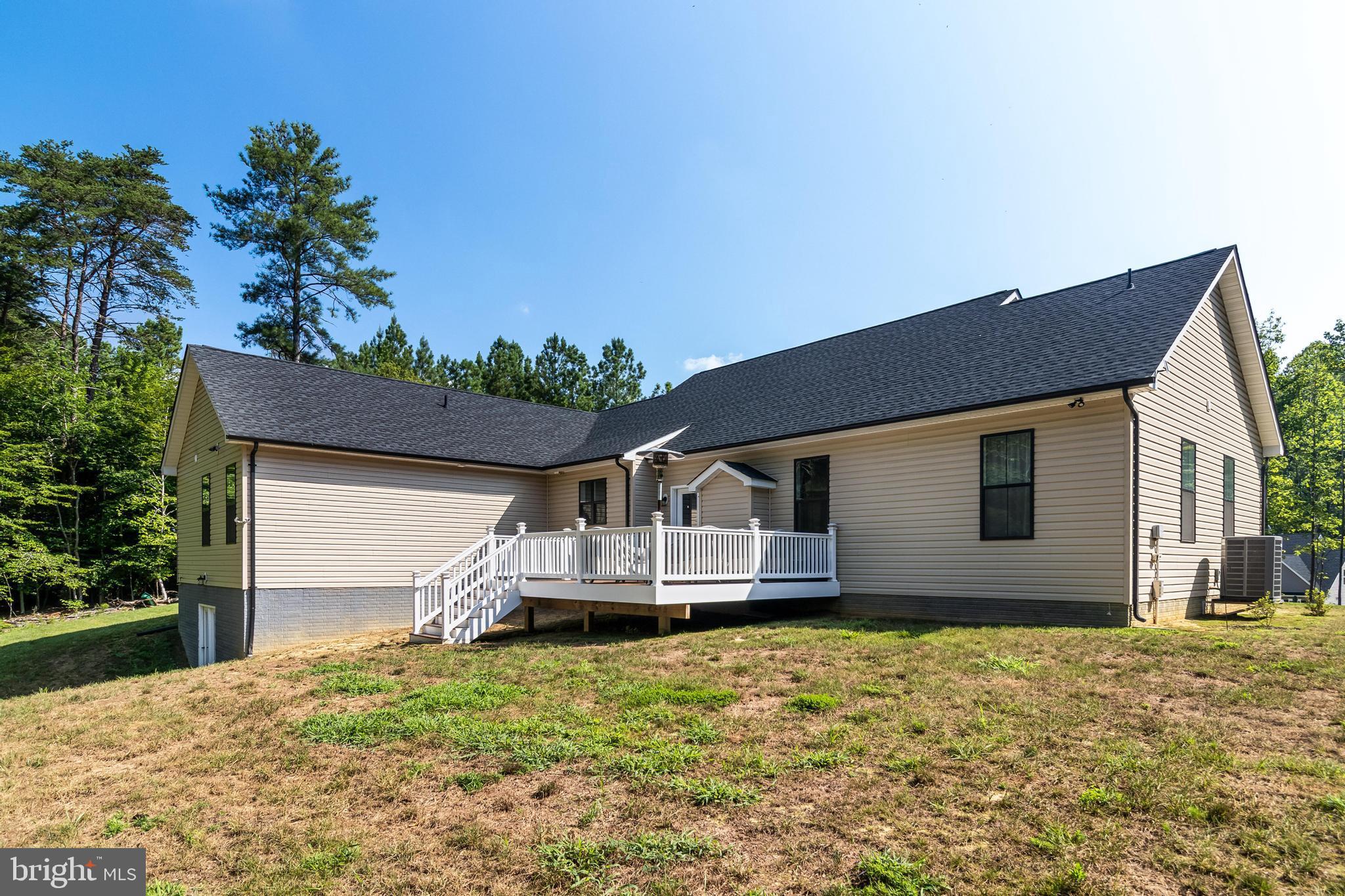 MOSS CREEK - Residential