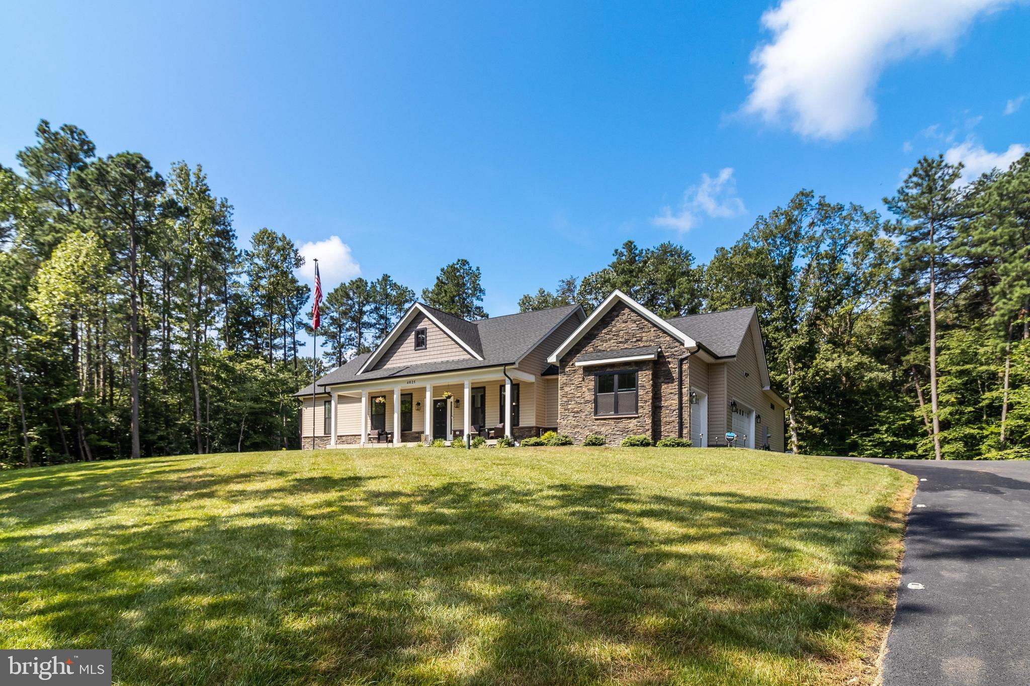 4025 TAMARON COURT