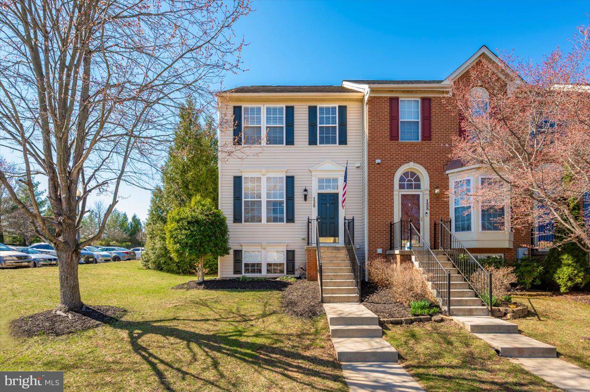 GALYN MANOR - Residential