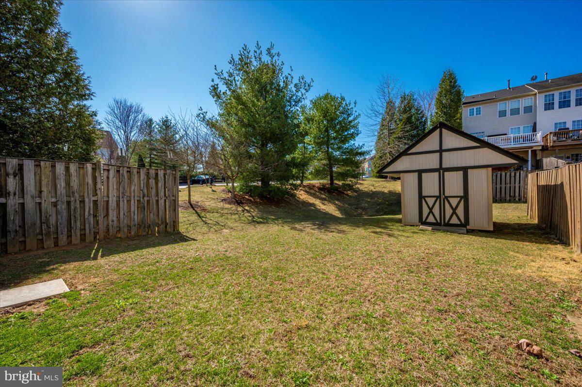 GALYN MANOR - Residential