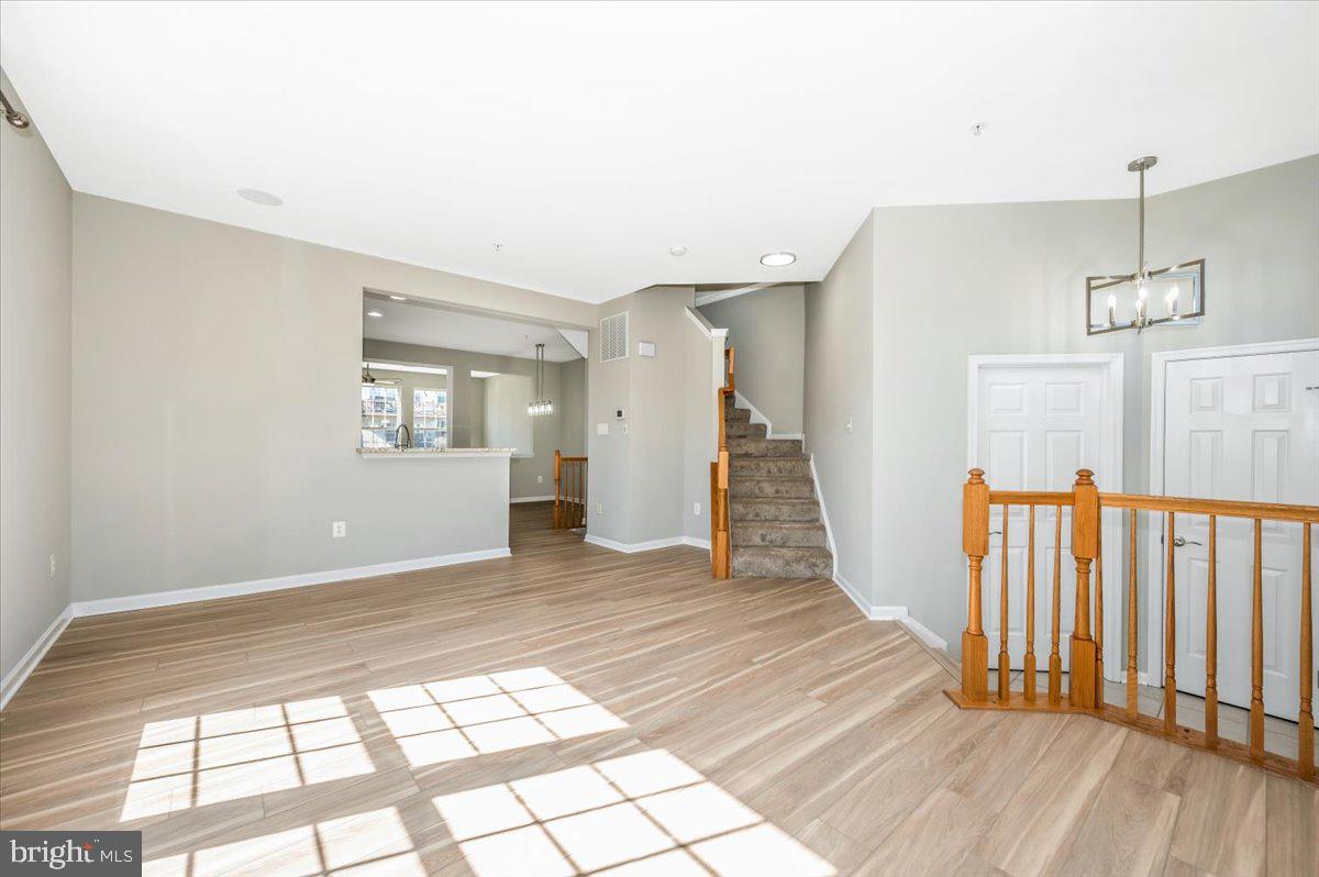 GALYN MANOR - Residential