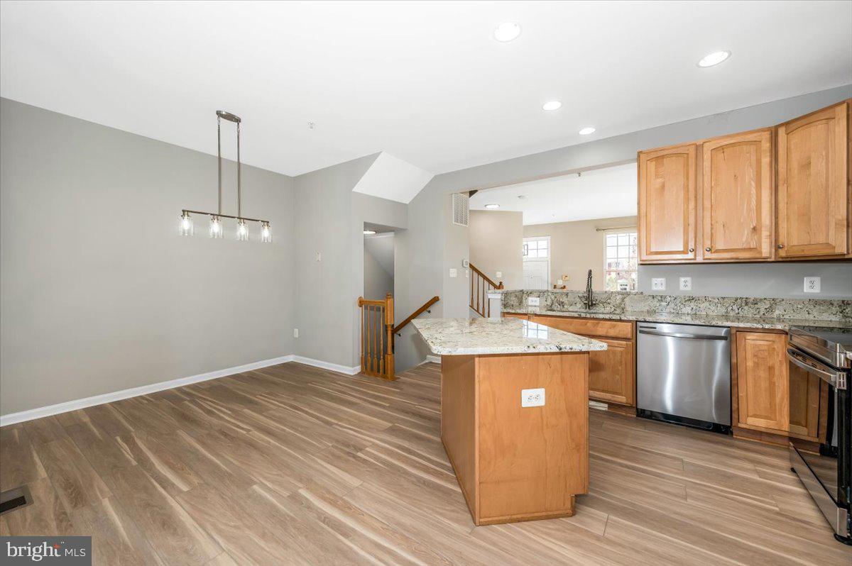 GALYN MANOR - Residential