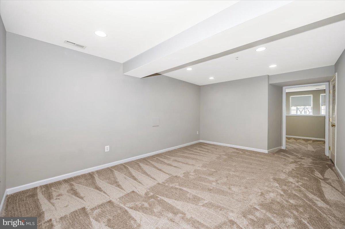 GALYN MANOR - Residential