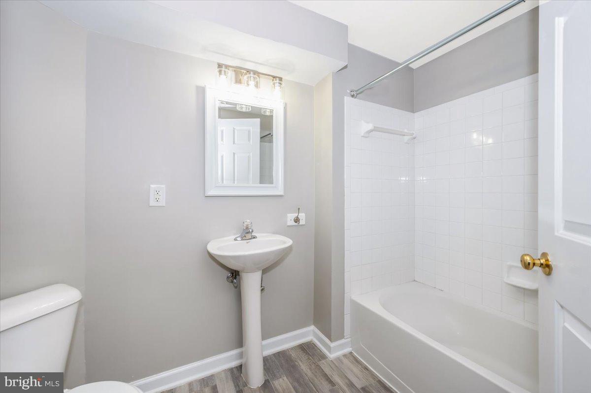 GALYN MANOR - Residential