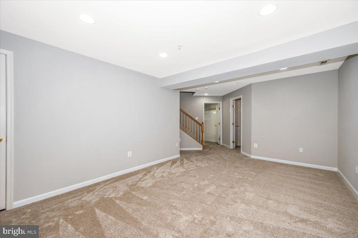 GALYN MANOR - Residential