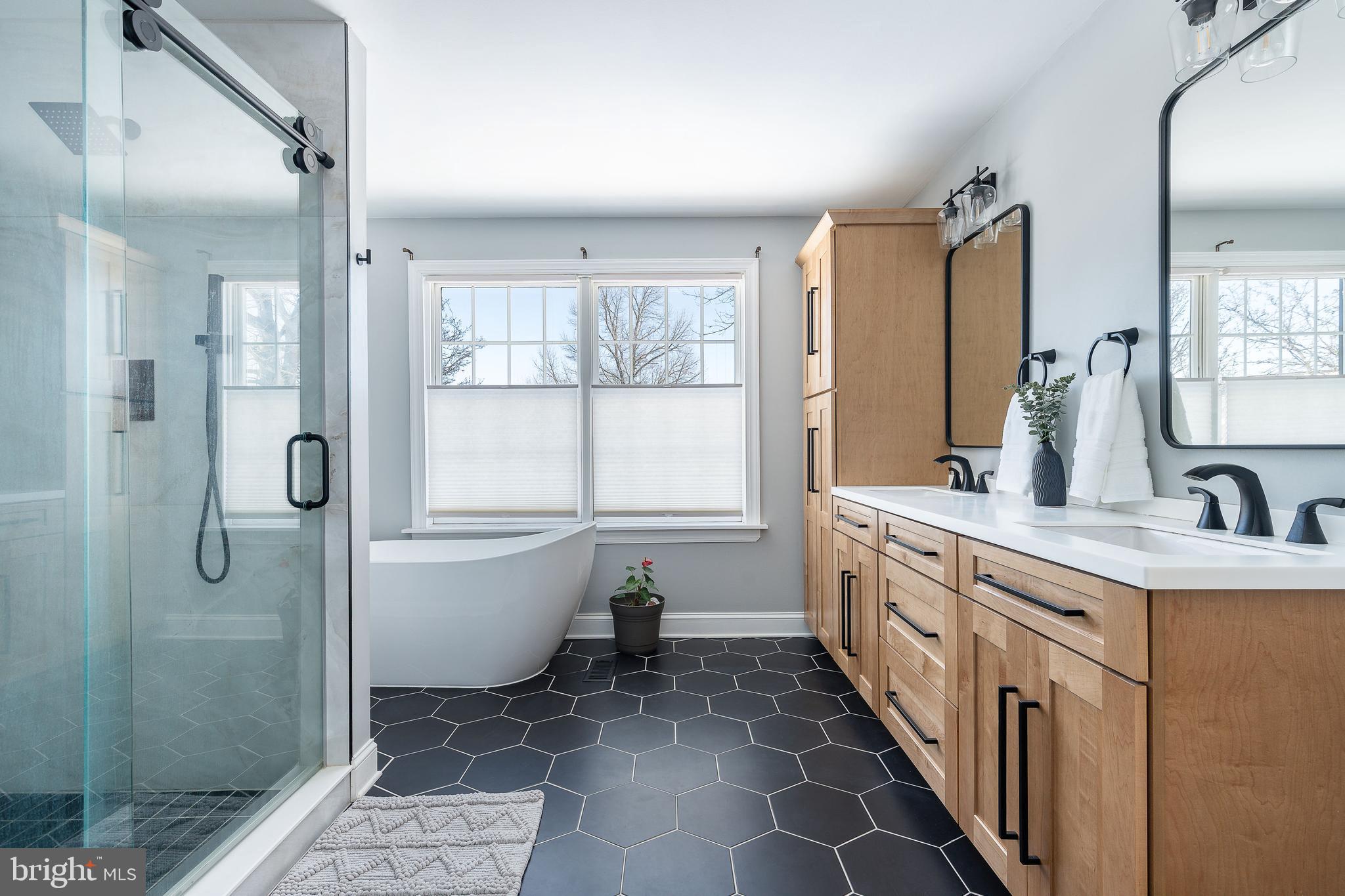 CHESTNUT CREEK - Residential