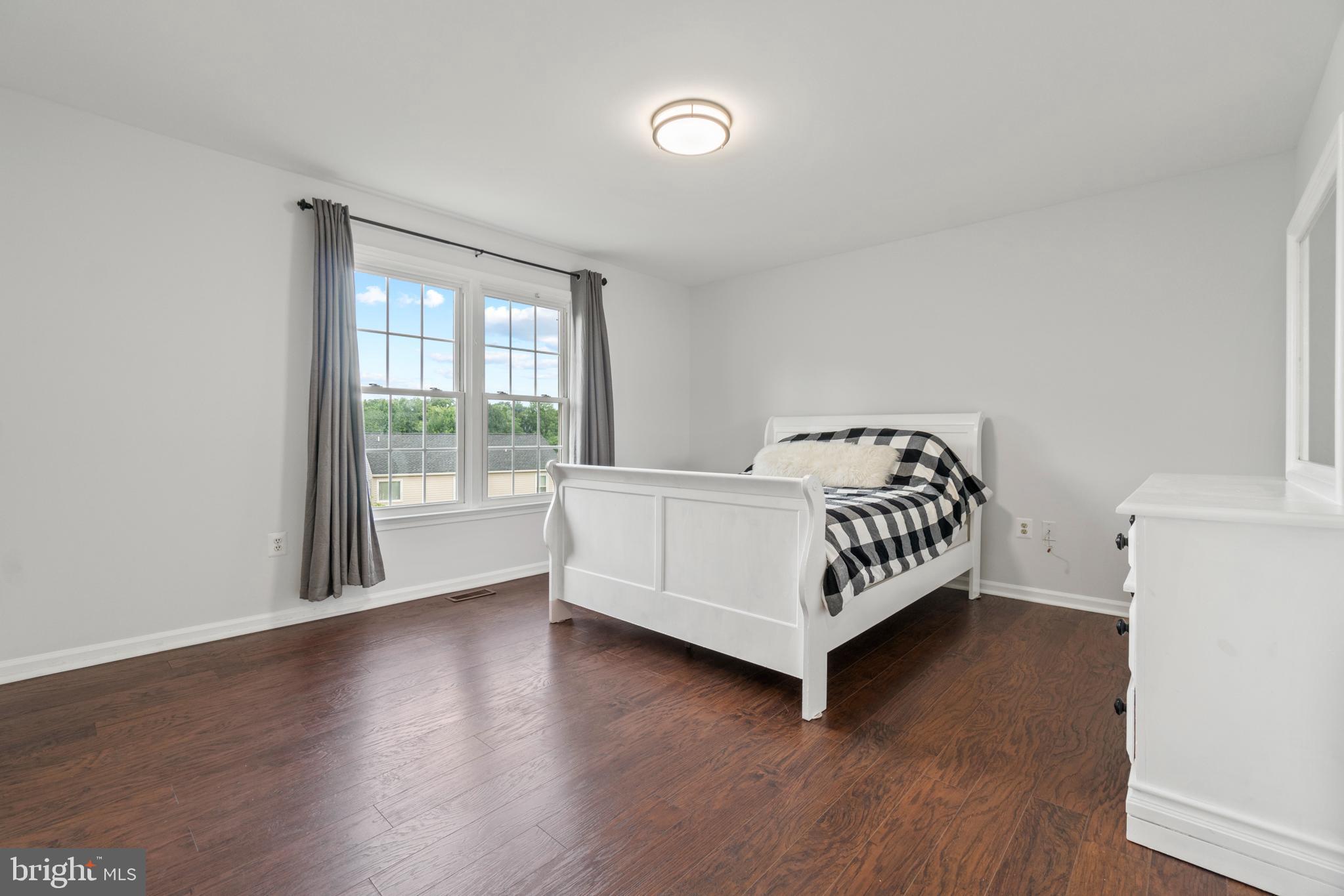 SUMMERWOOD - Residential