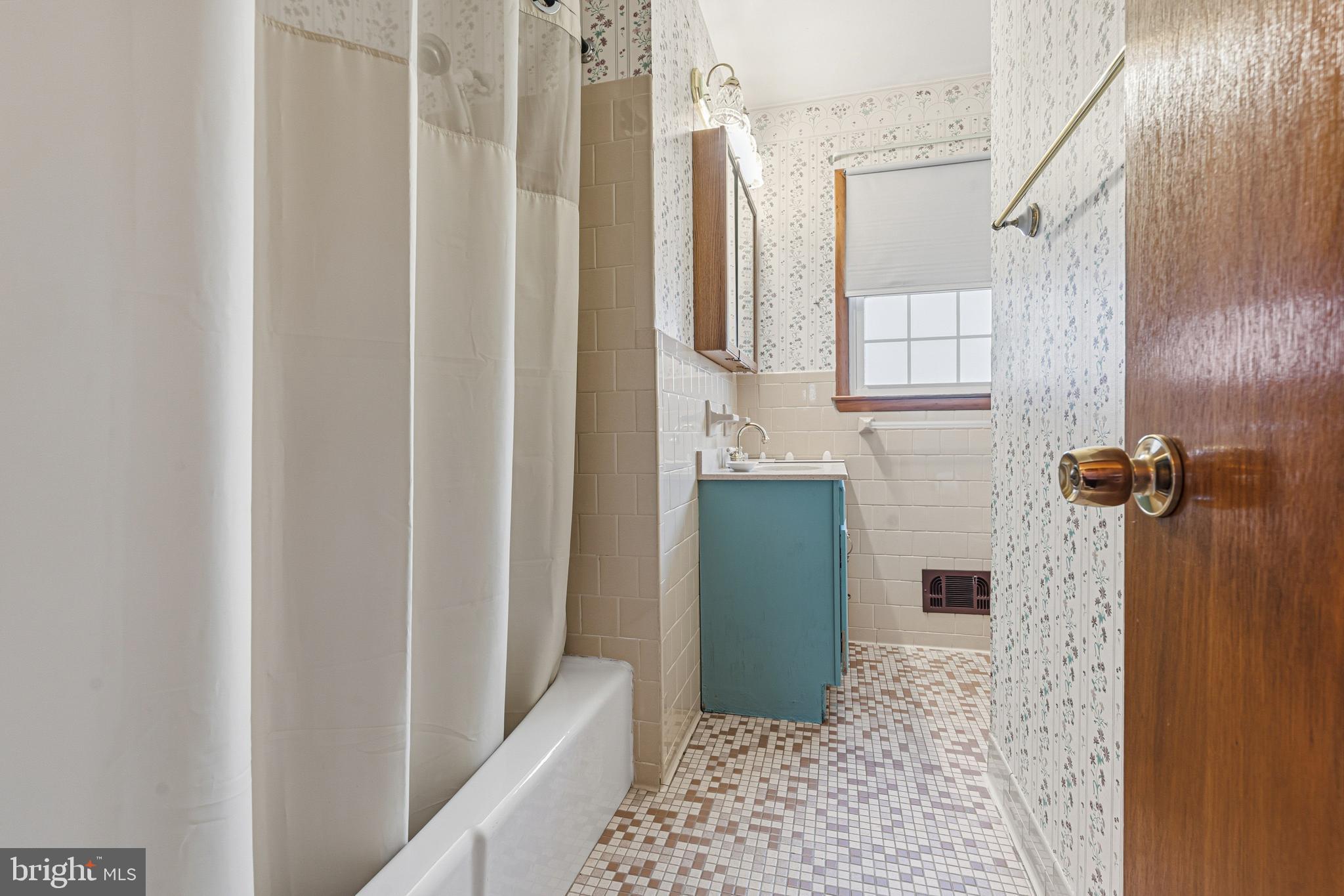 SHIPLEY HEIGHTS - Residential Lease