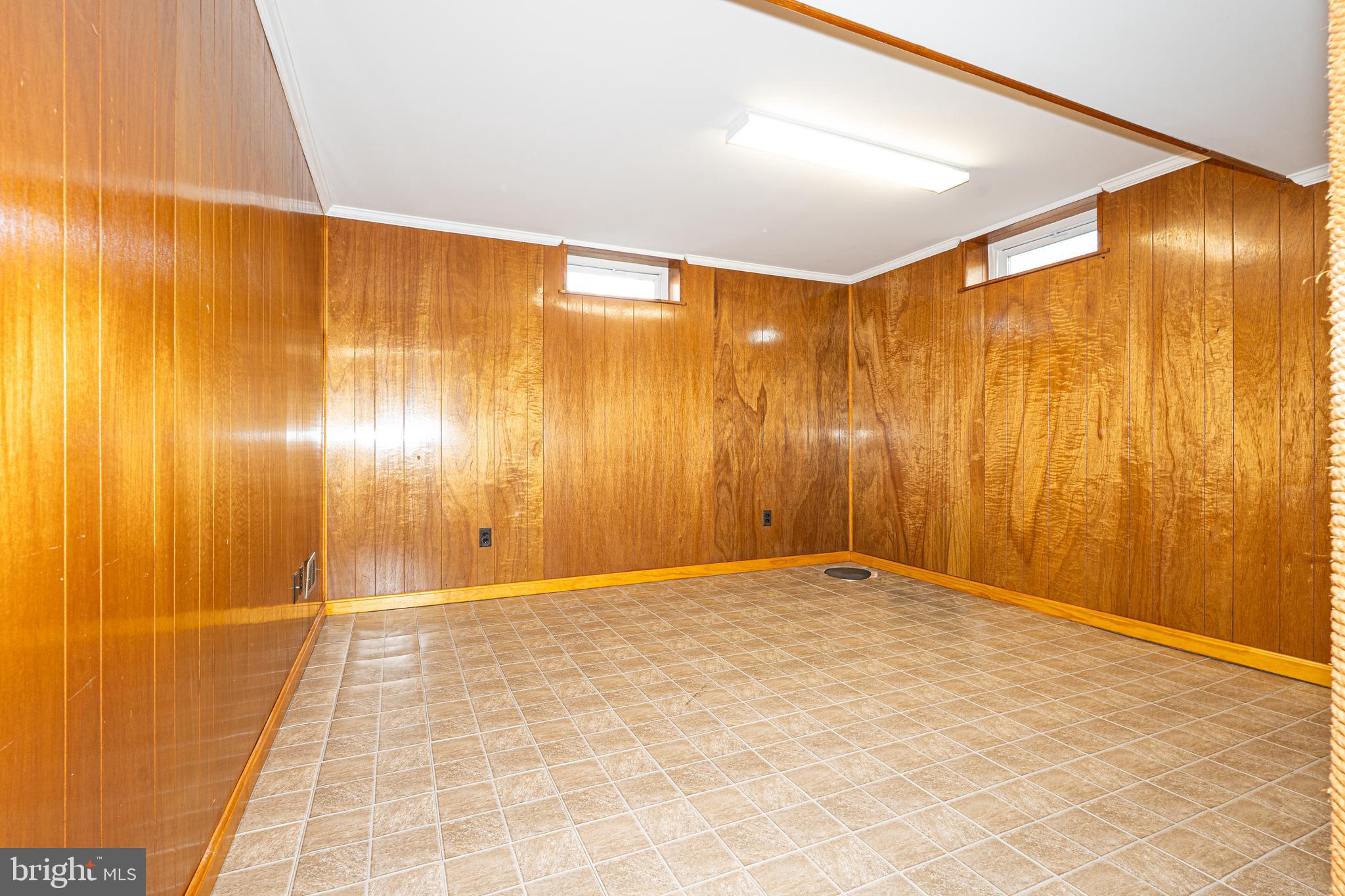 SHIPLEY HEIGHTS - Residential Lease