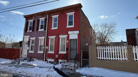 Townhouse For Sale - 406 Cherry Street<br/> CAMDEN, NJ 08103