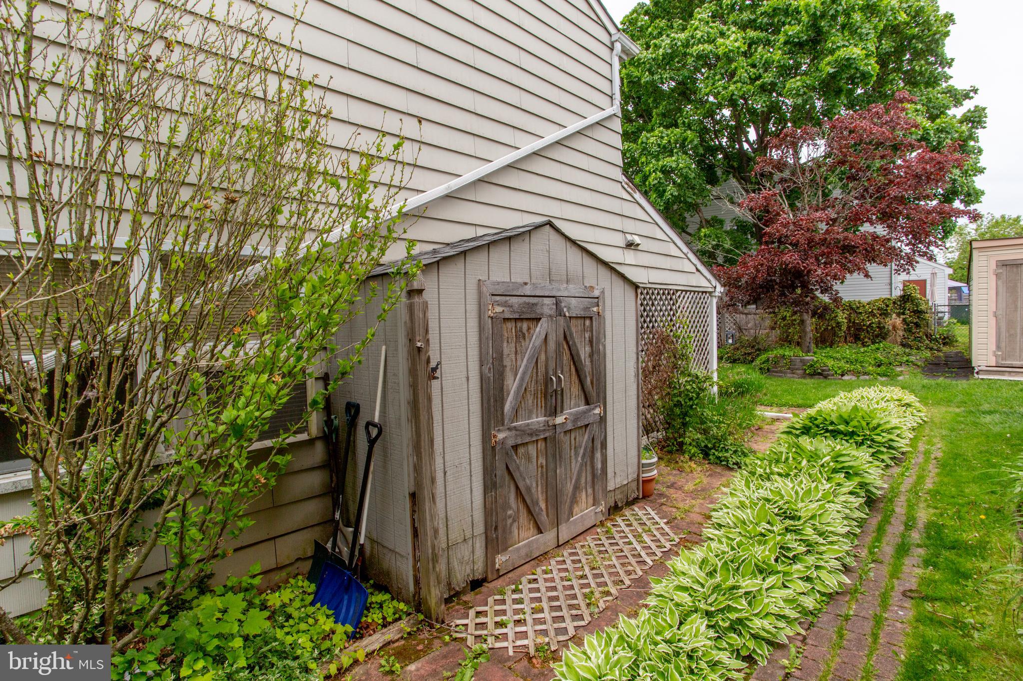 CEDAR GROVE ESTS - Residential