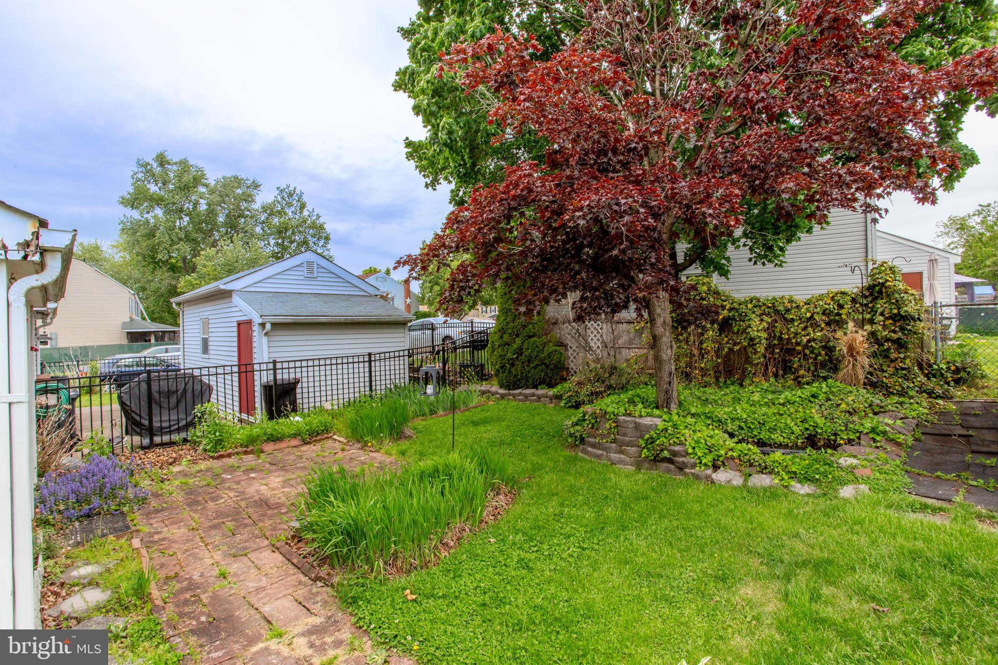 CEDAR GROVE ESTS - Residential