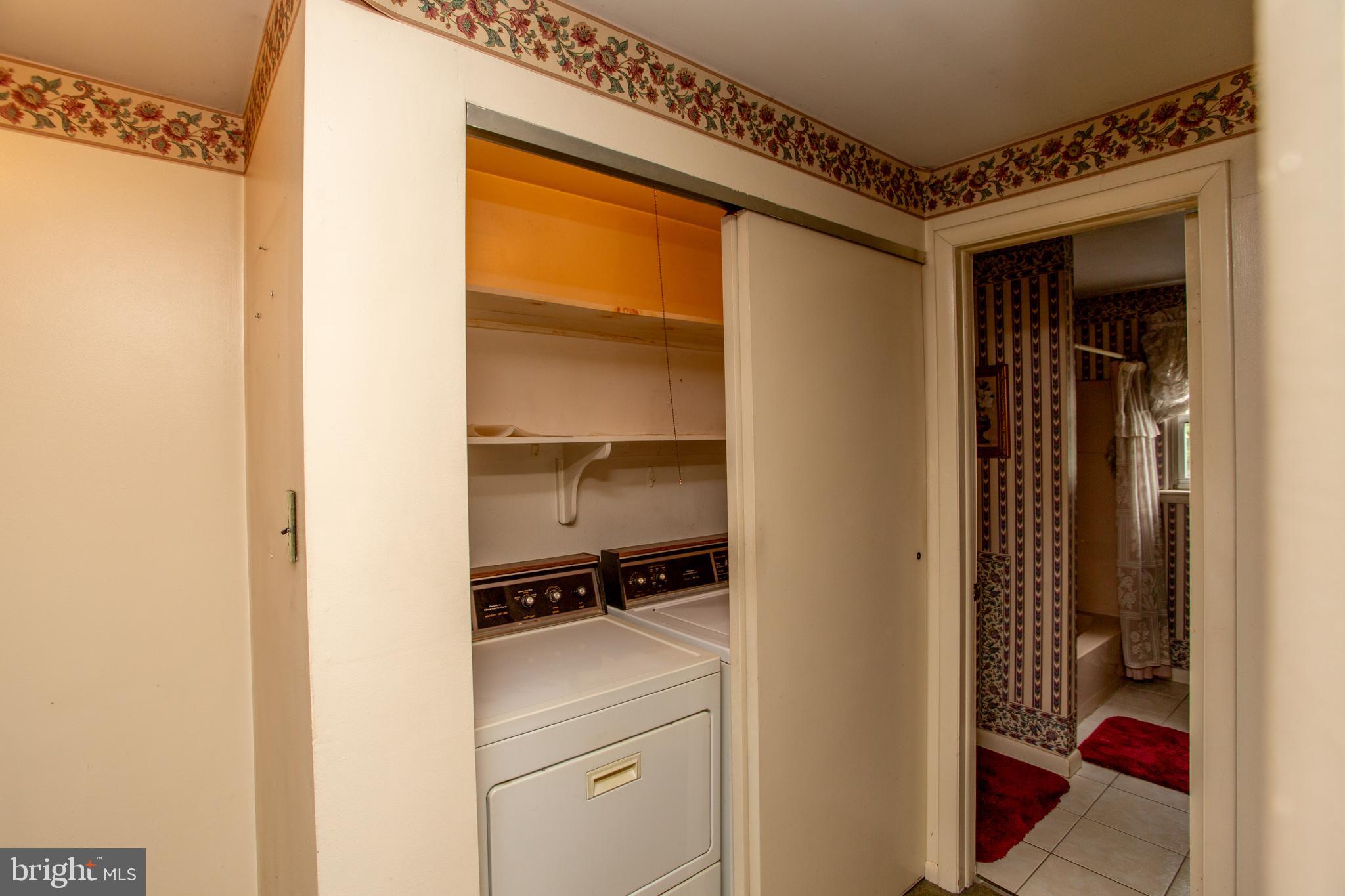CEDAR GROVE ESTS - Residential