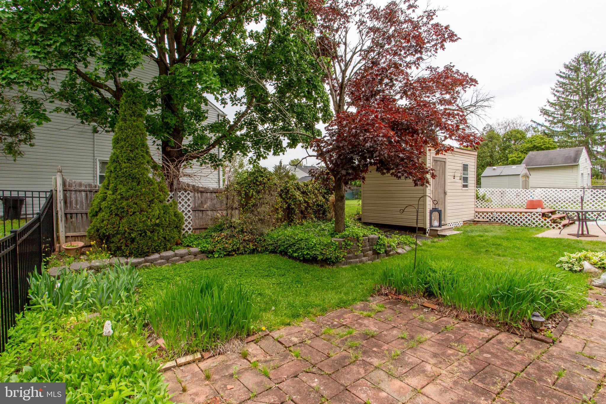 CEDAR GROVE ESTS - Residential