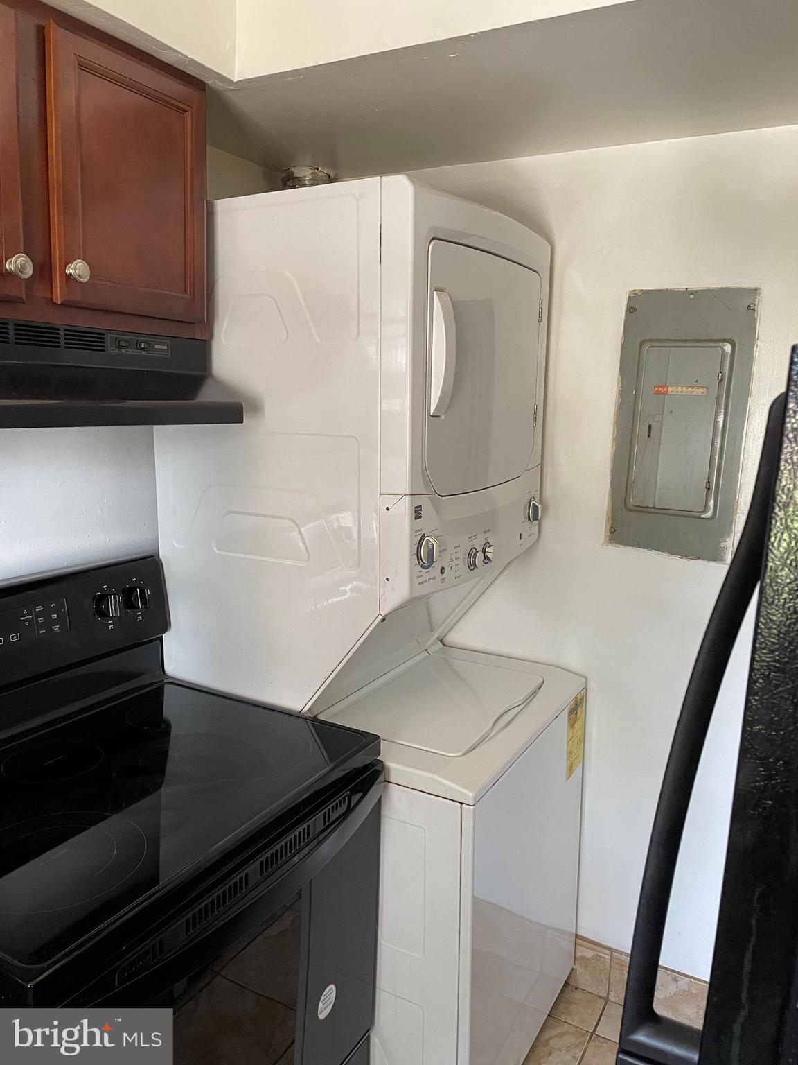 FAIRFAX VILLAGE - Residential Lease