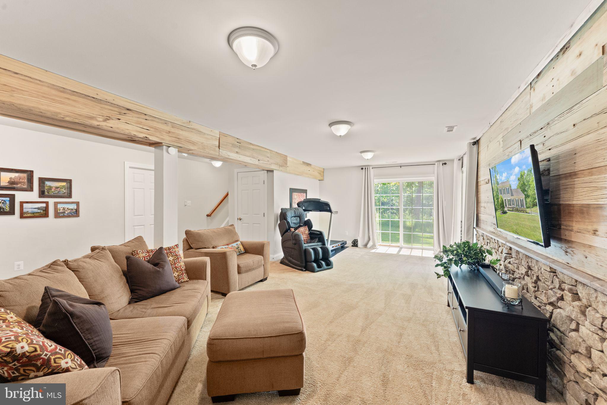 OAK KNOLL FARMS - Residential