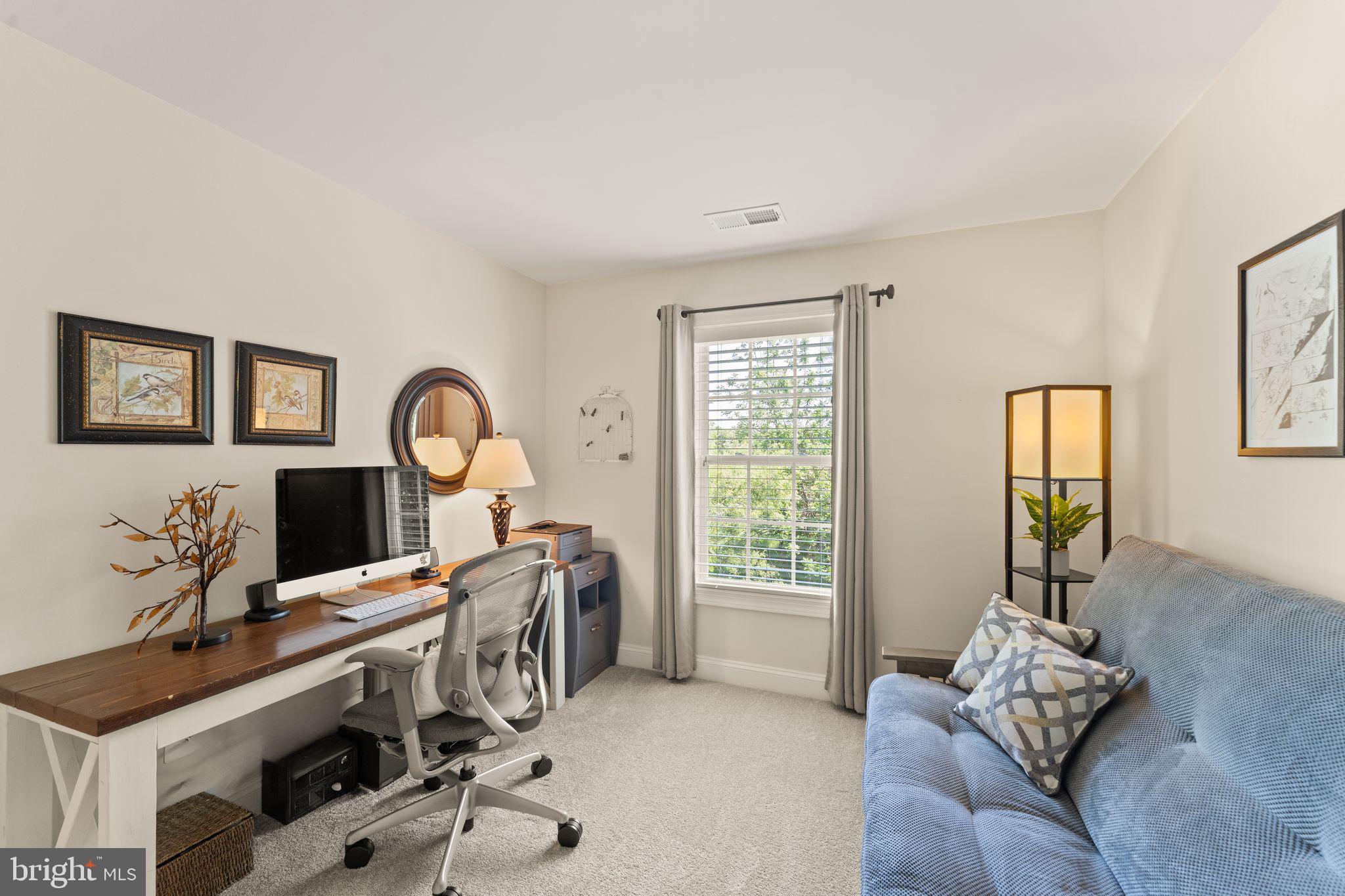 OAK KNOLL FARMS - Residential