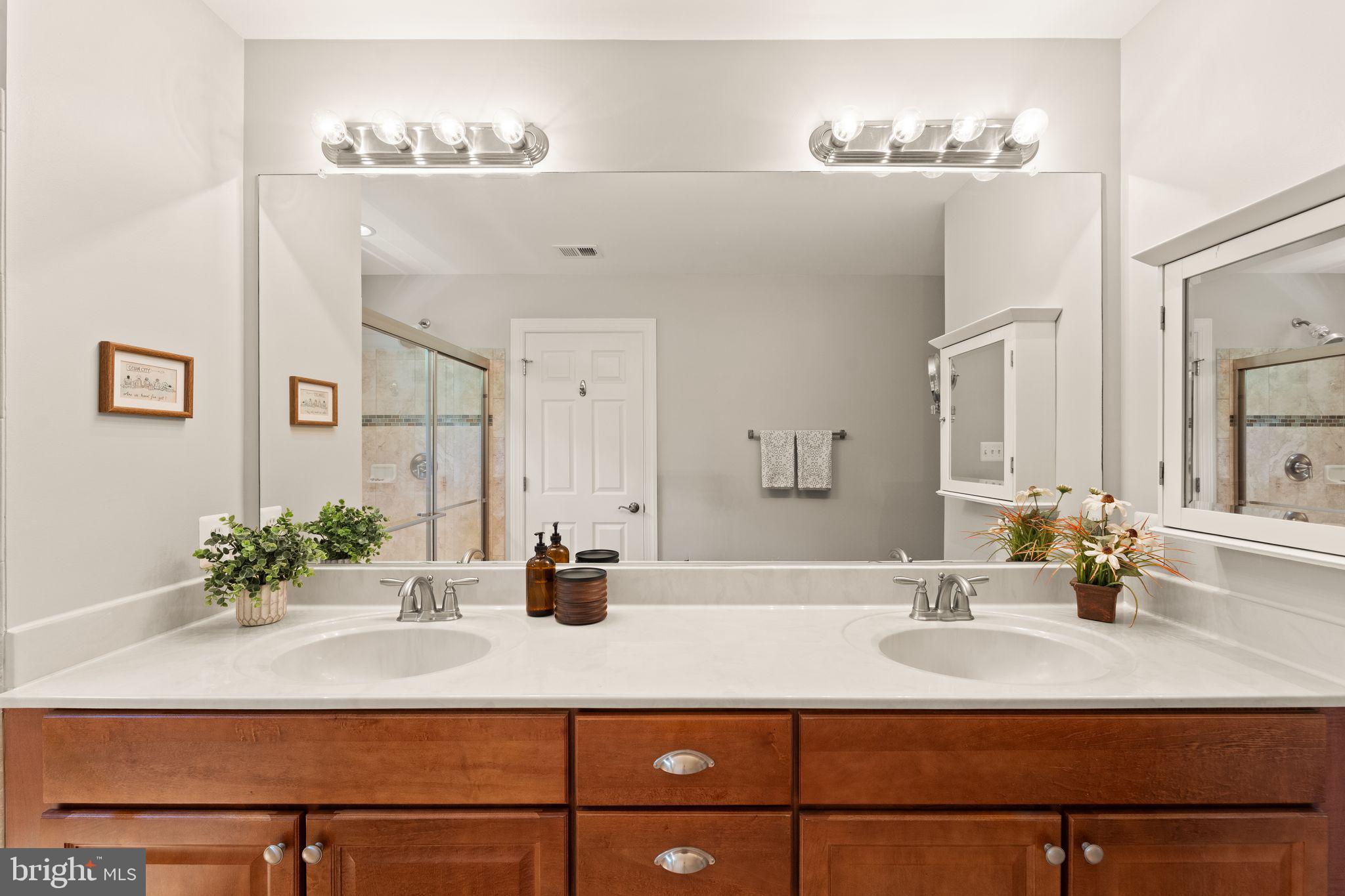OAK KNOLL FARMS - Residential
