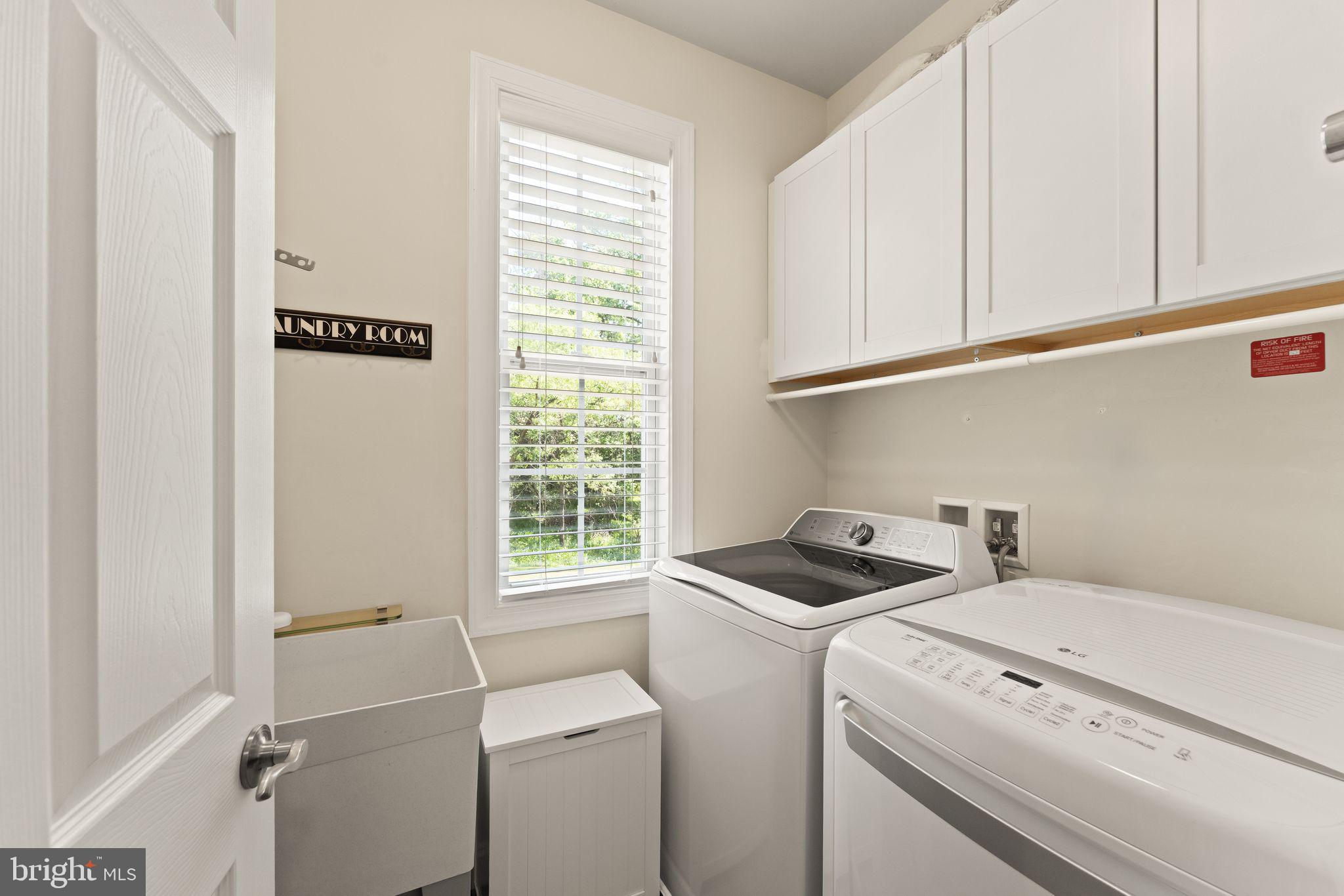OAK KNOLL FARMS - Residential