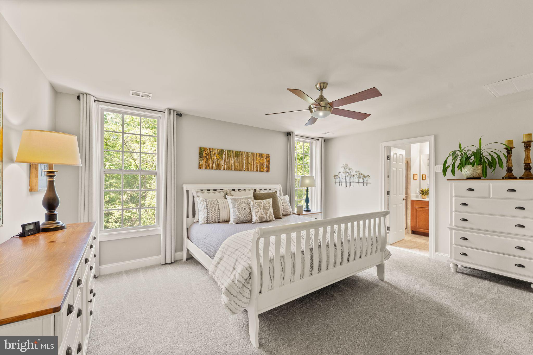 OAK KNOLL FARMS - Residential