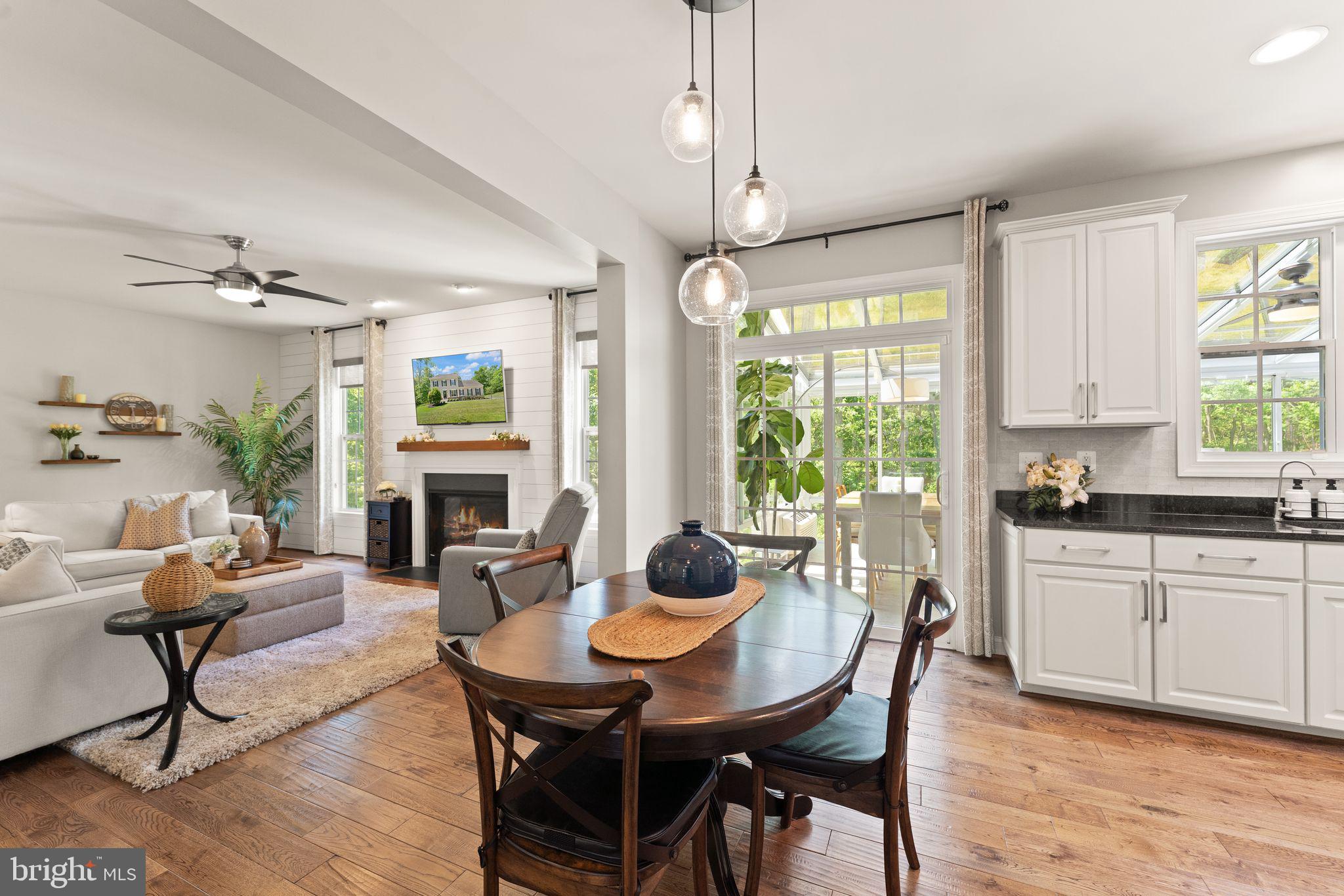 OAK KNOLL FARMS - Residential