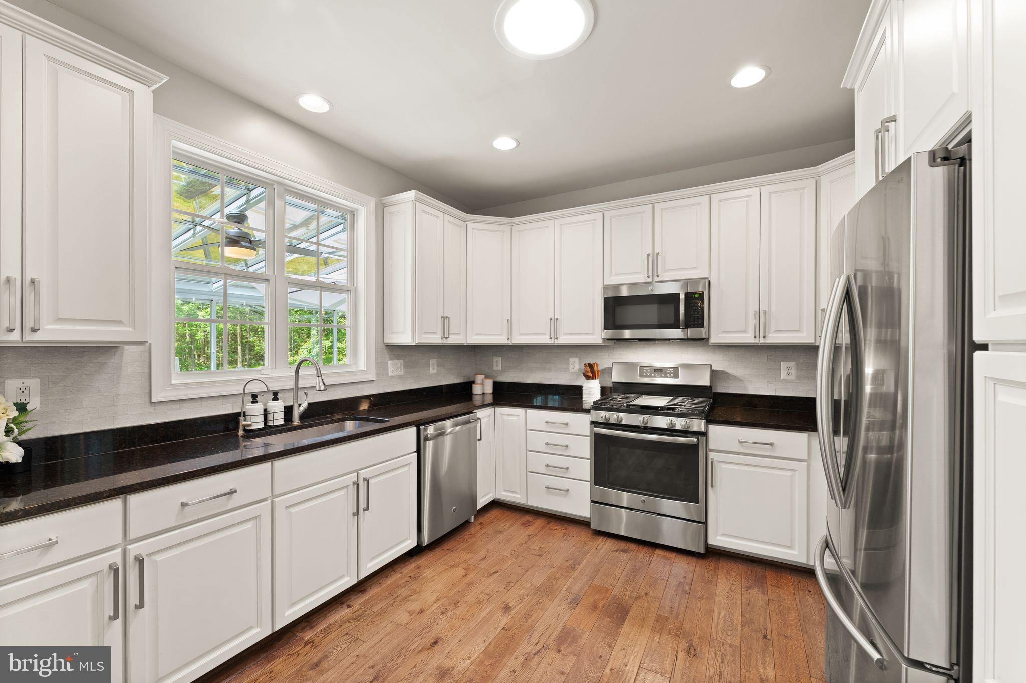 OAK KNOLL FARMS - Residential