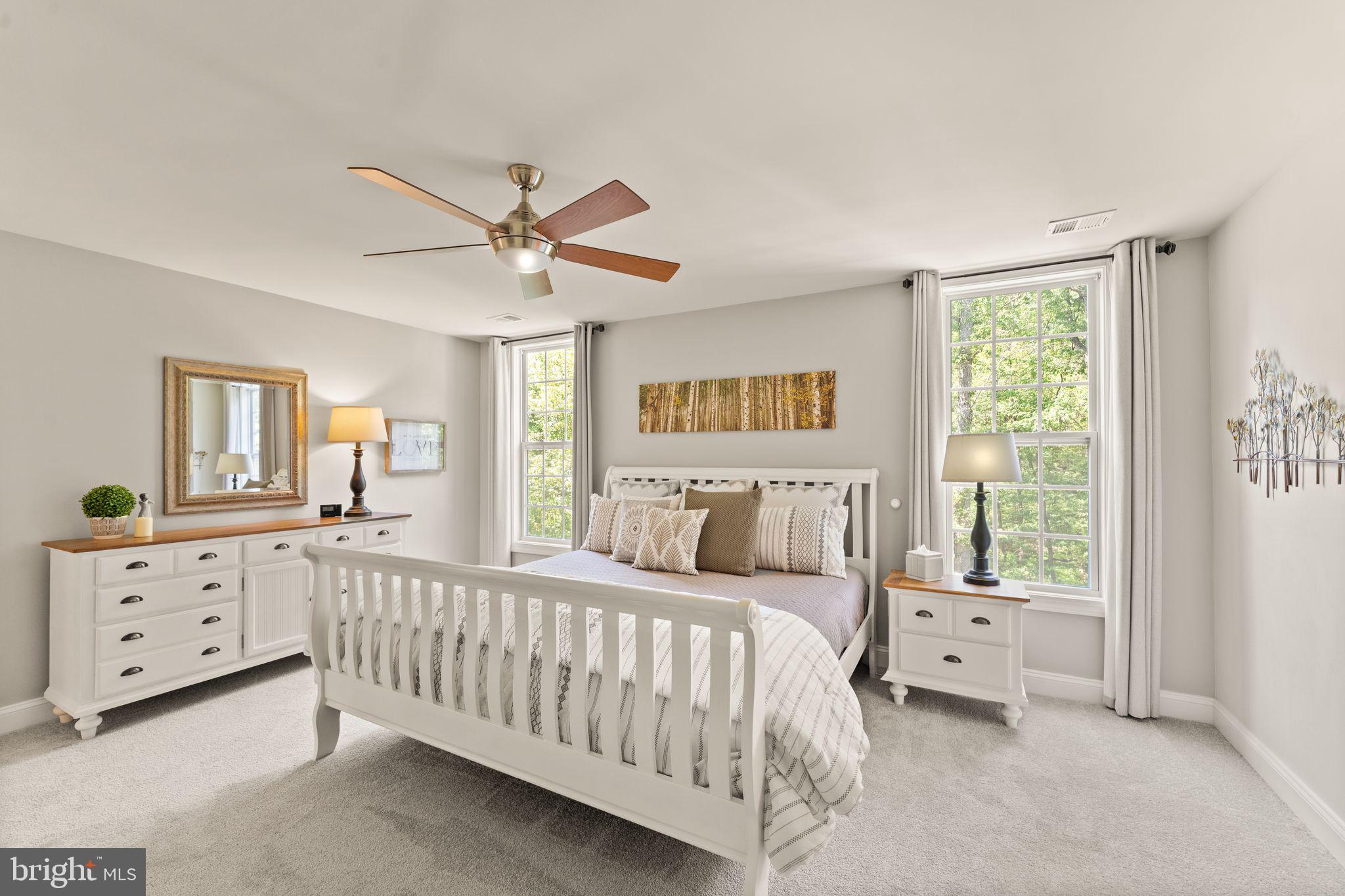 OAK KNOLL FARMS - Residential