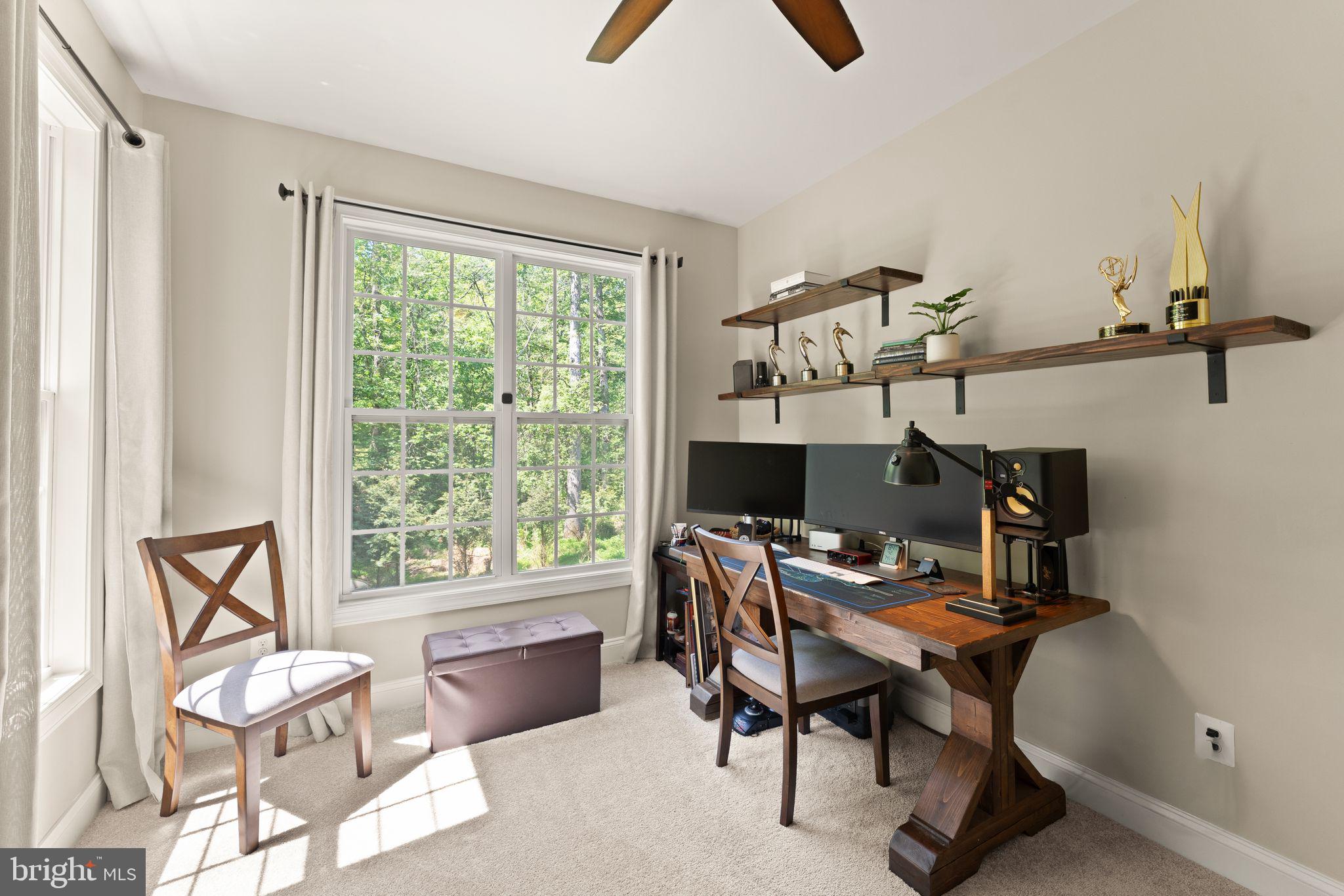 OAK KNOLL FARMS - Residential