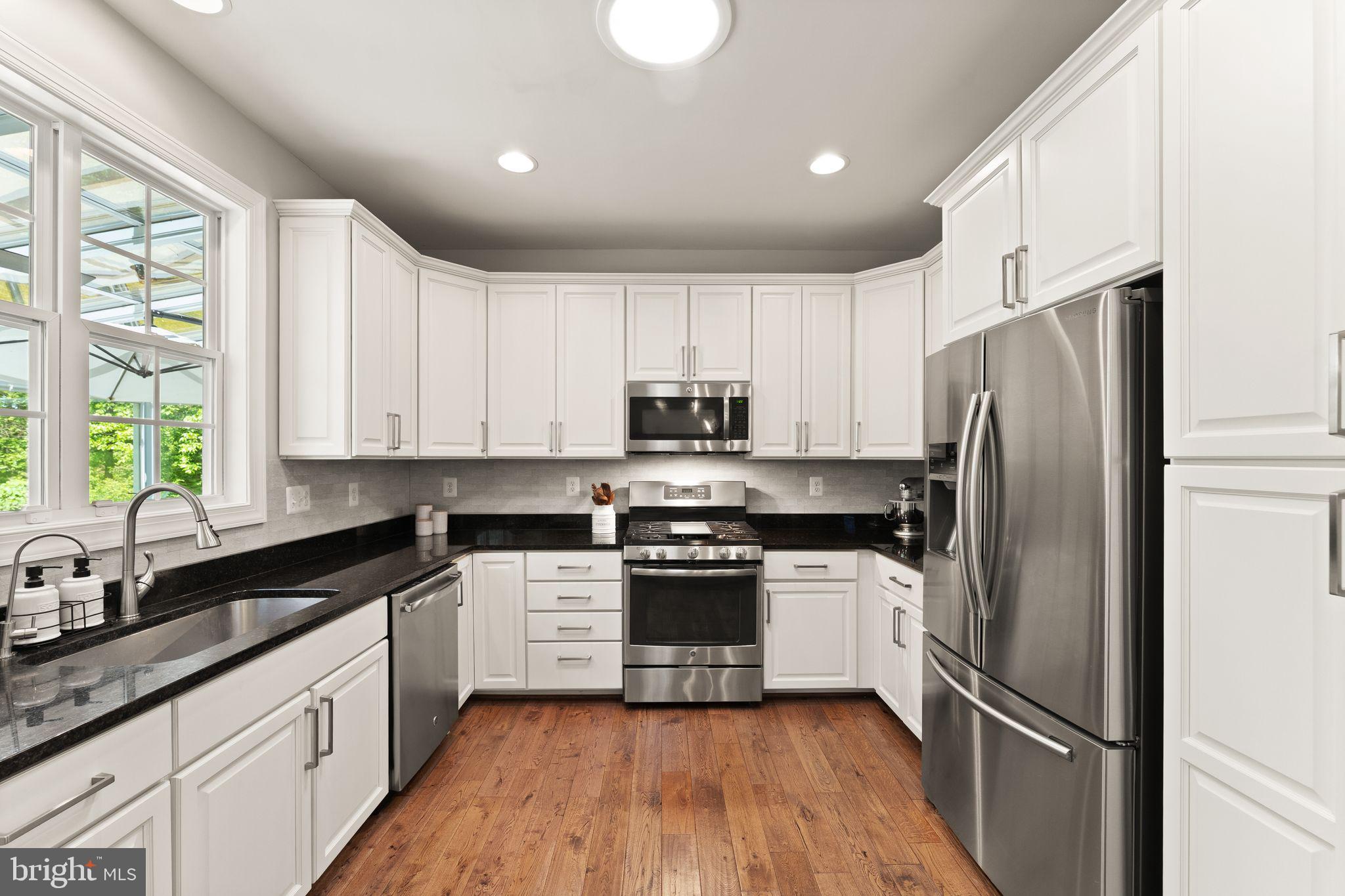 OAK KNOLL FARMS - Residential