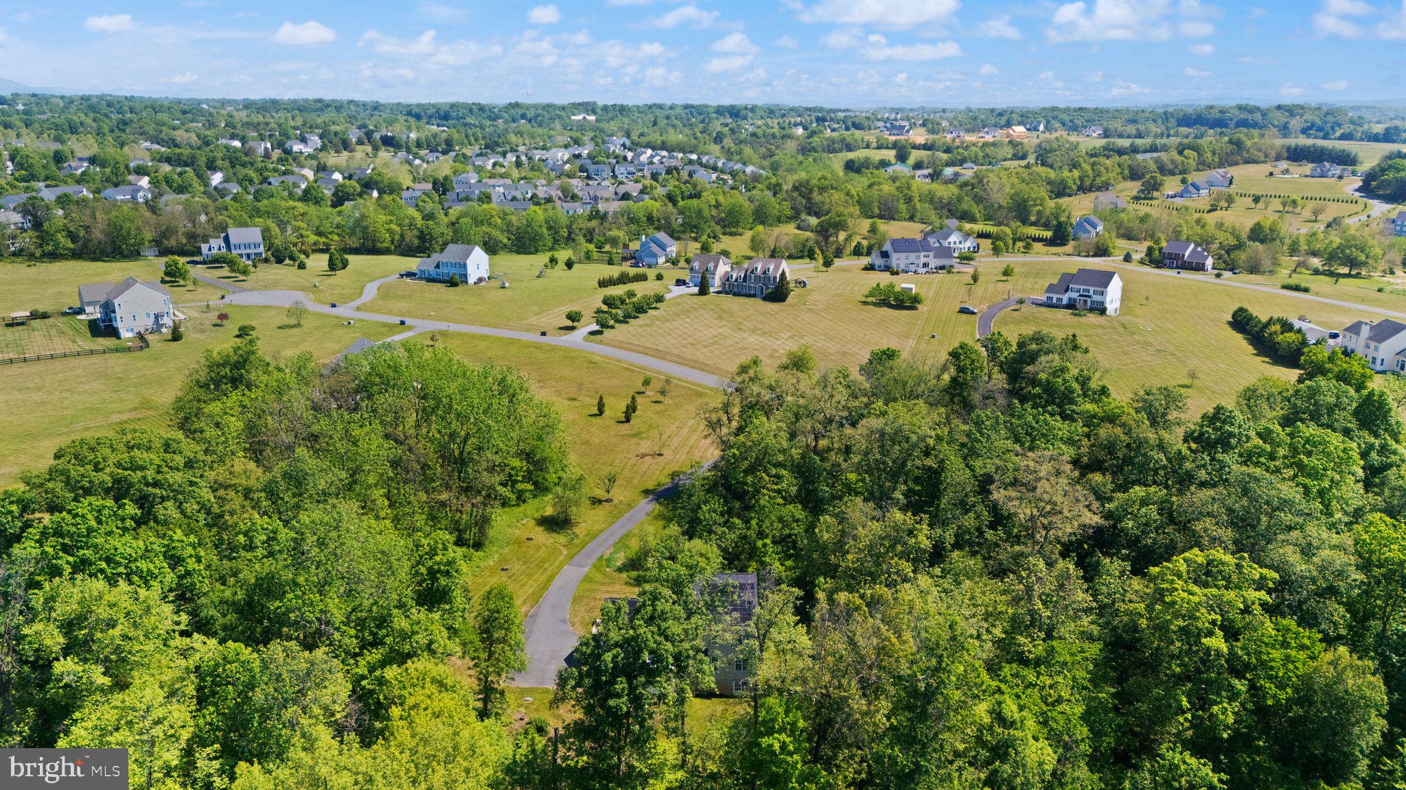 OAK KNOLL FARMS - Residential