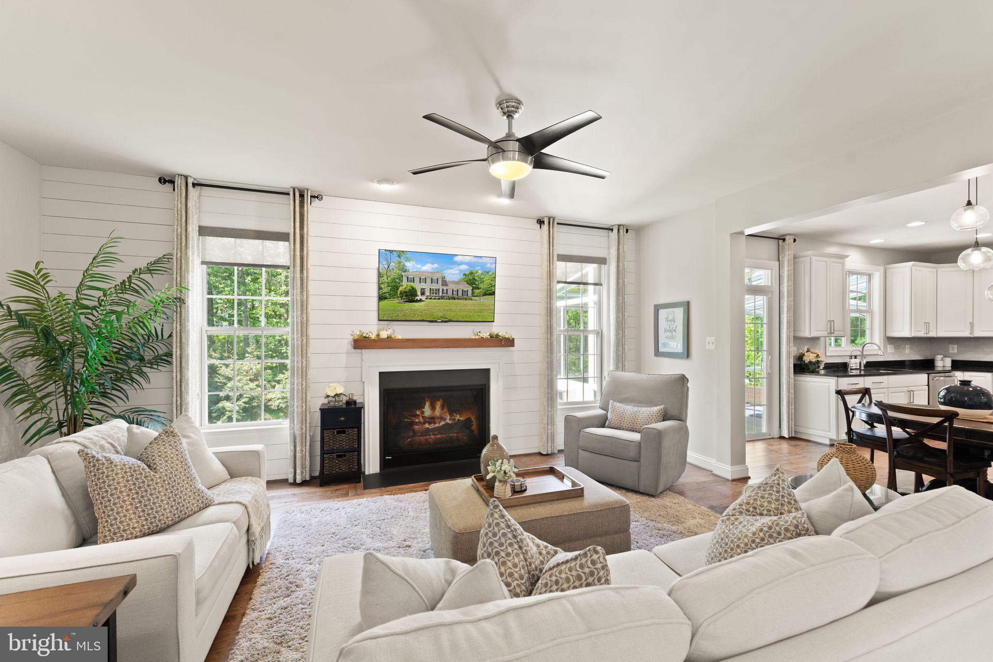 OAK KNOLL FARMS - Residential