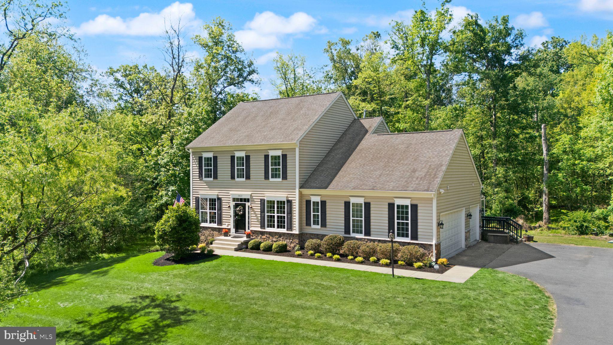 OAK KNOLL FARMS - Residential