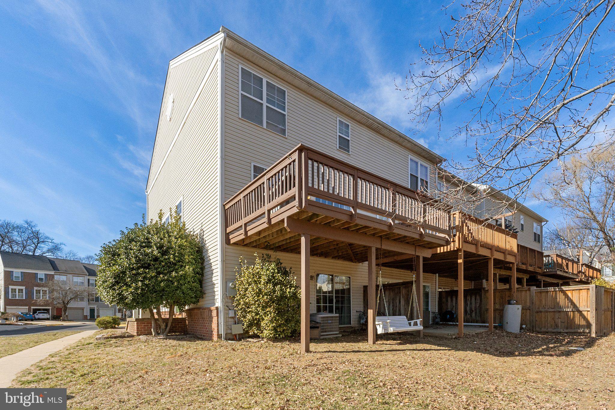 SIGNATURE AT BROADLANDS - Residential