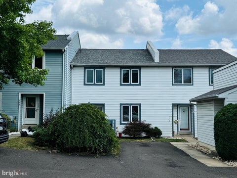Townhouse For Rent - 137 Krista Court<br/> CHALFONT, PA 18914