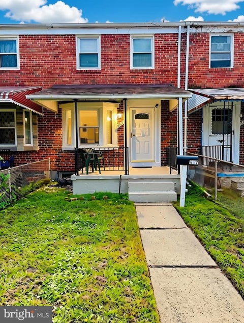 Photo of 847 Middlesex Road, ESSEX, MD 21221 (MLS # MDBC2177596)