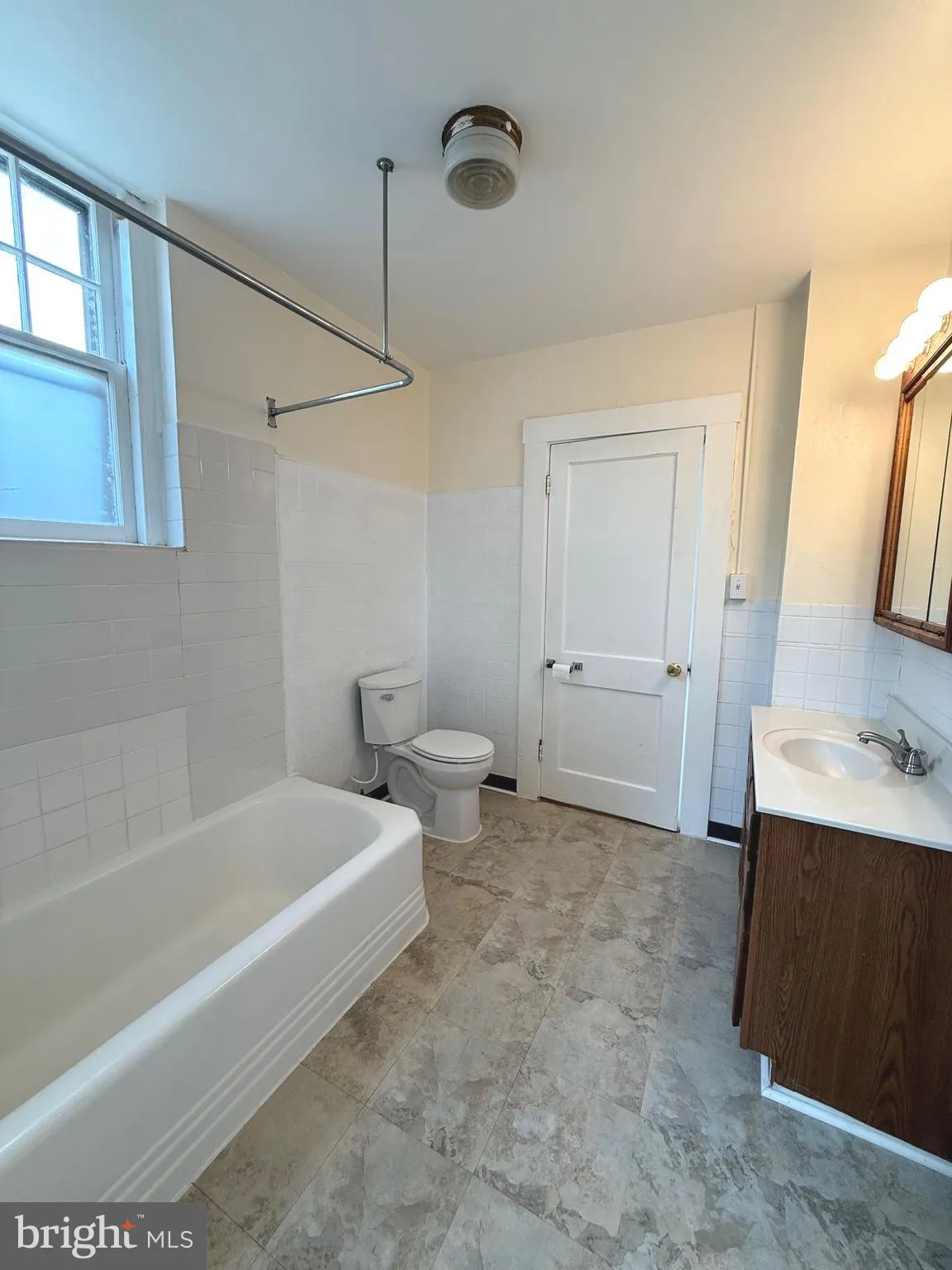 Additional image 32 of 501 Charlotte Street Unit C, Fredericksburg, VA 22401