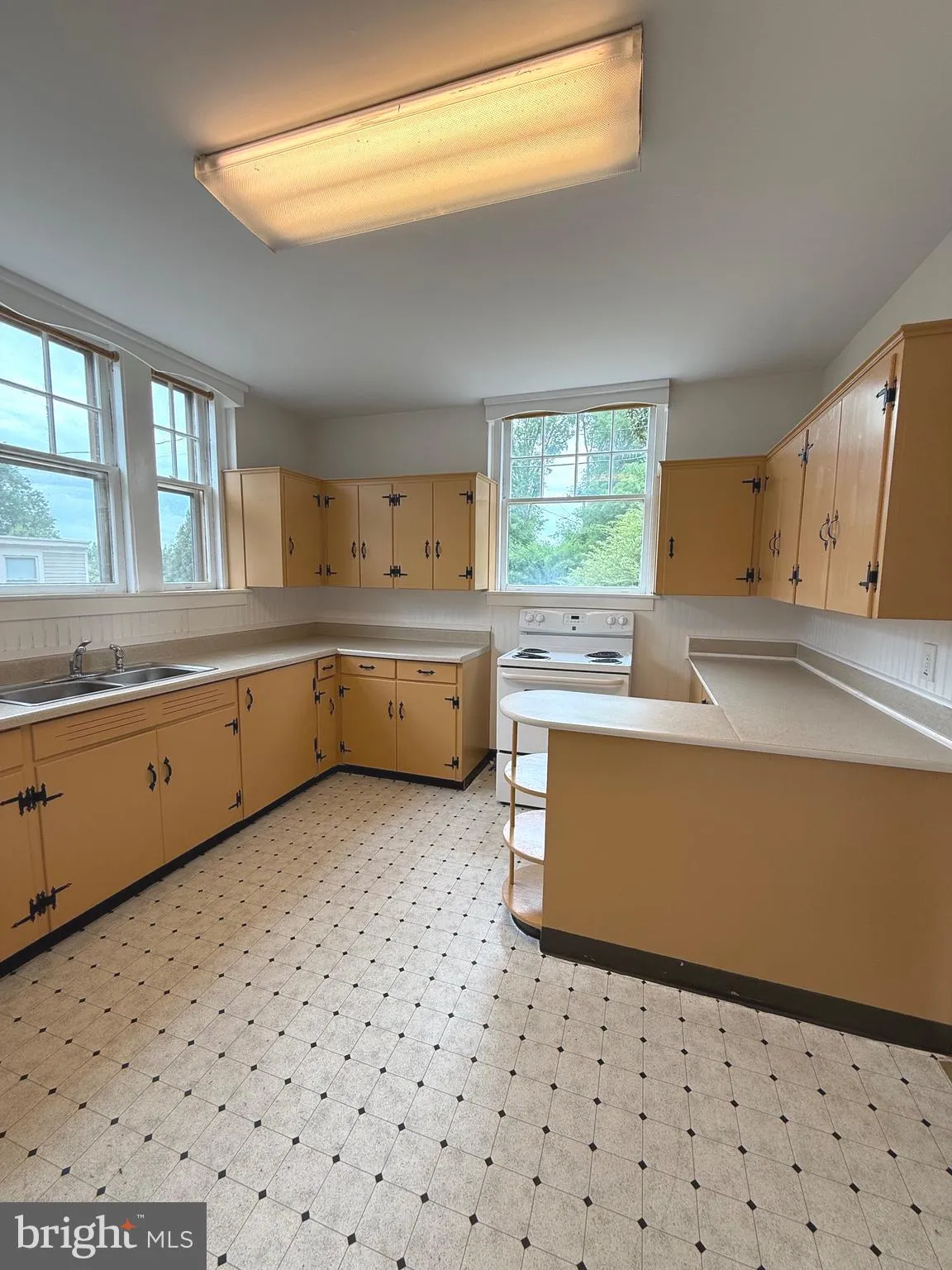 Additional image 19 of 501 Charlotte Street Unit C, Fredericksburg, VA 22401