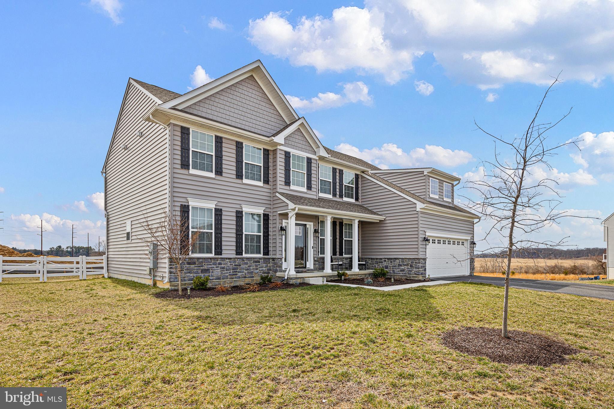 663 GORDON HOUSE WAY