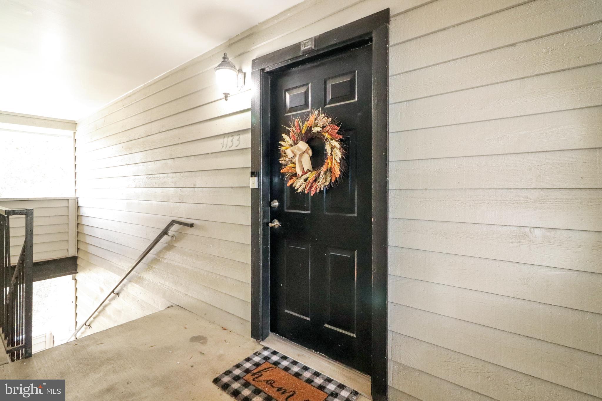 PENDERBROOK SQUARE CONDOMINIUMS - Residential Lease