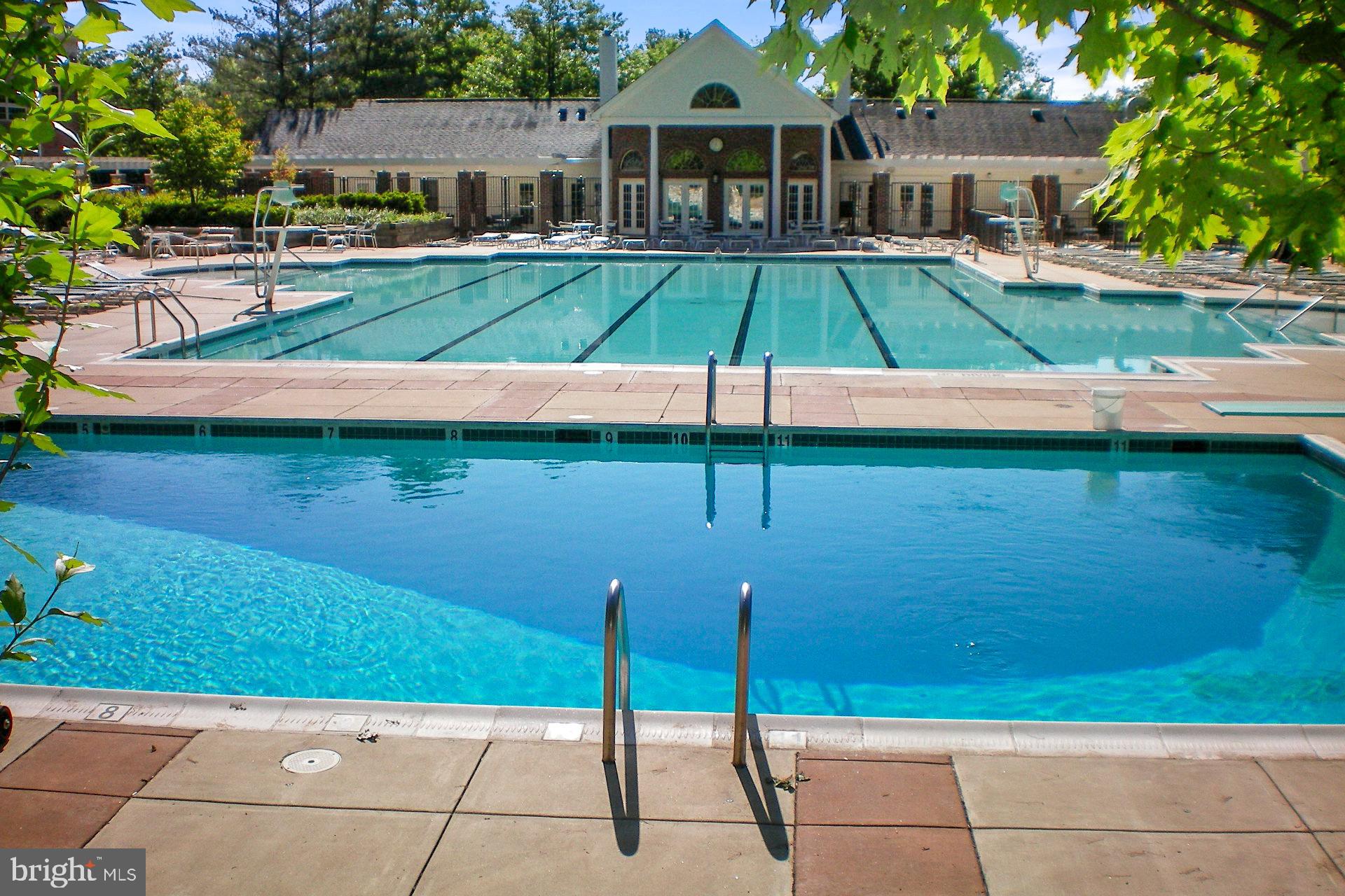 PENDERBROOK SQUARE CONDOMINIUMS - Residential Lease