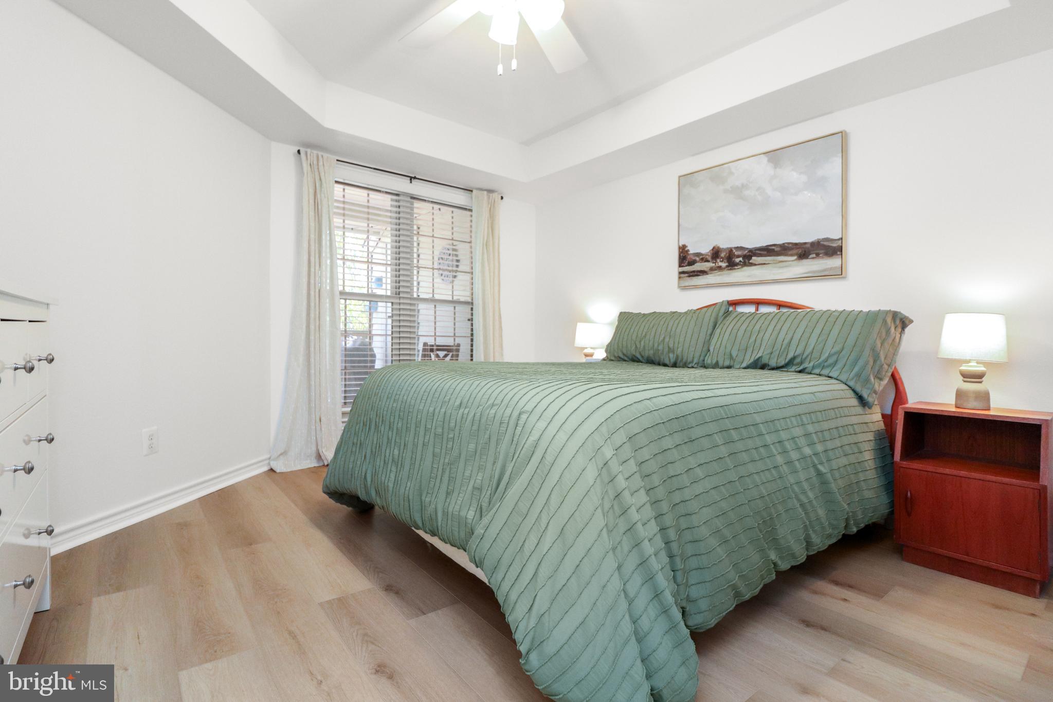 PENDERBROOK SQUARE CONDOMINIUMS - Residential Lease