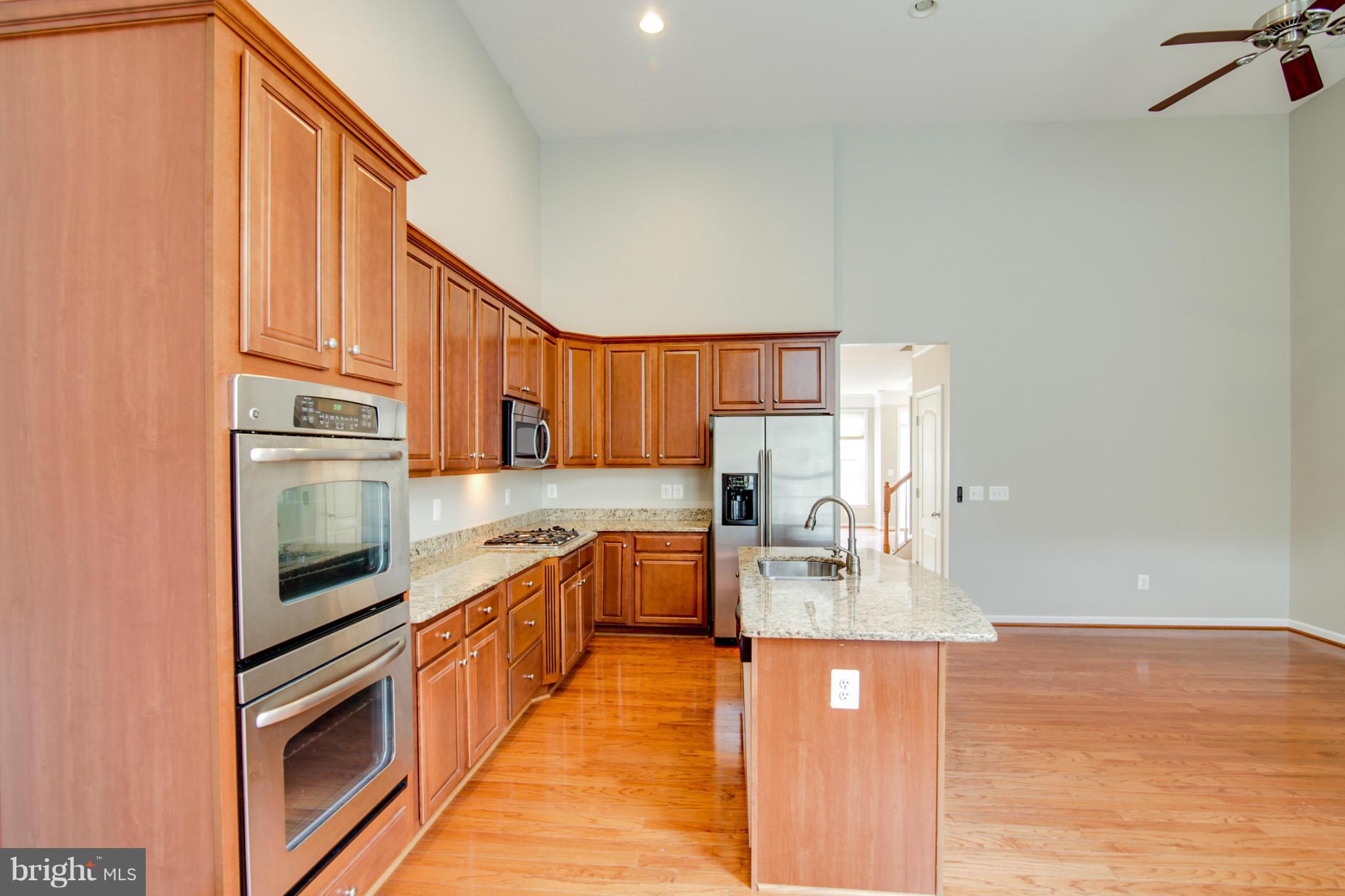 LANSDOWNE TOWN CENTER - Residential Lease