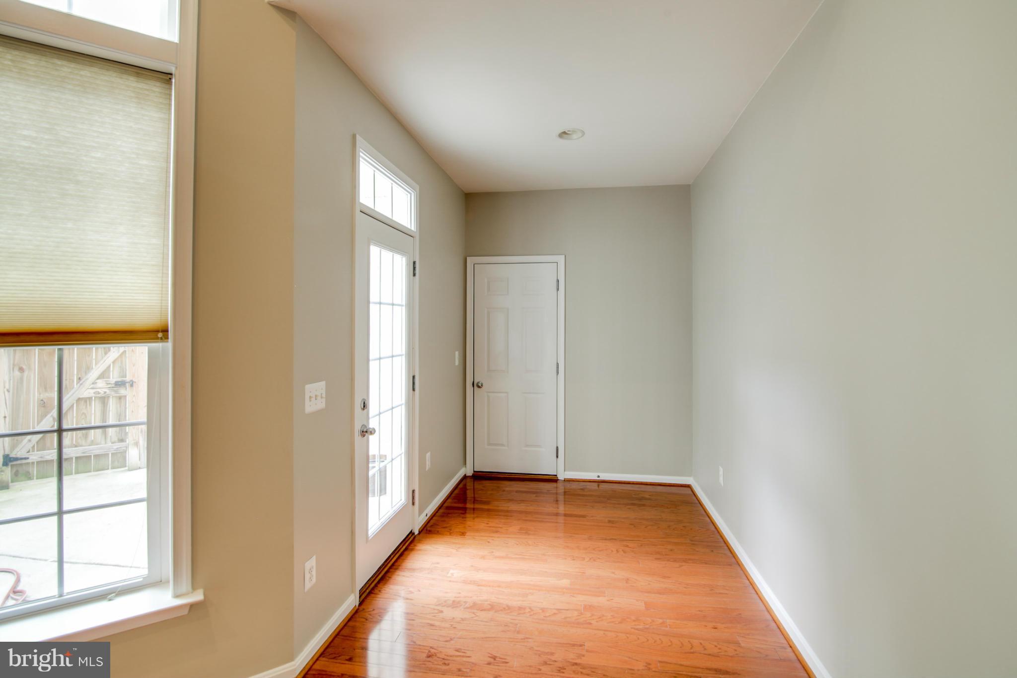 LANSDOWNE TOWN CENTER - Residential Lease