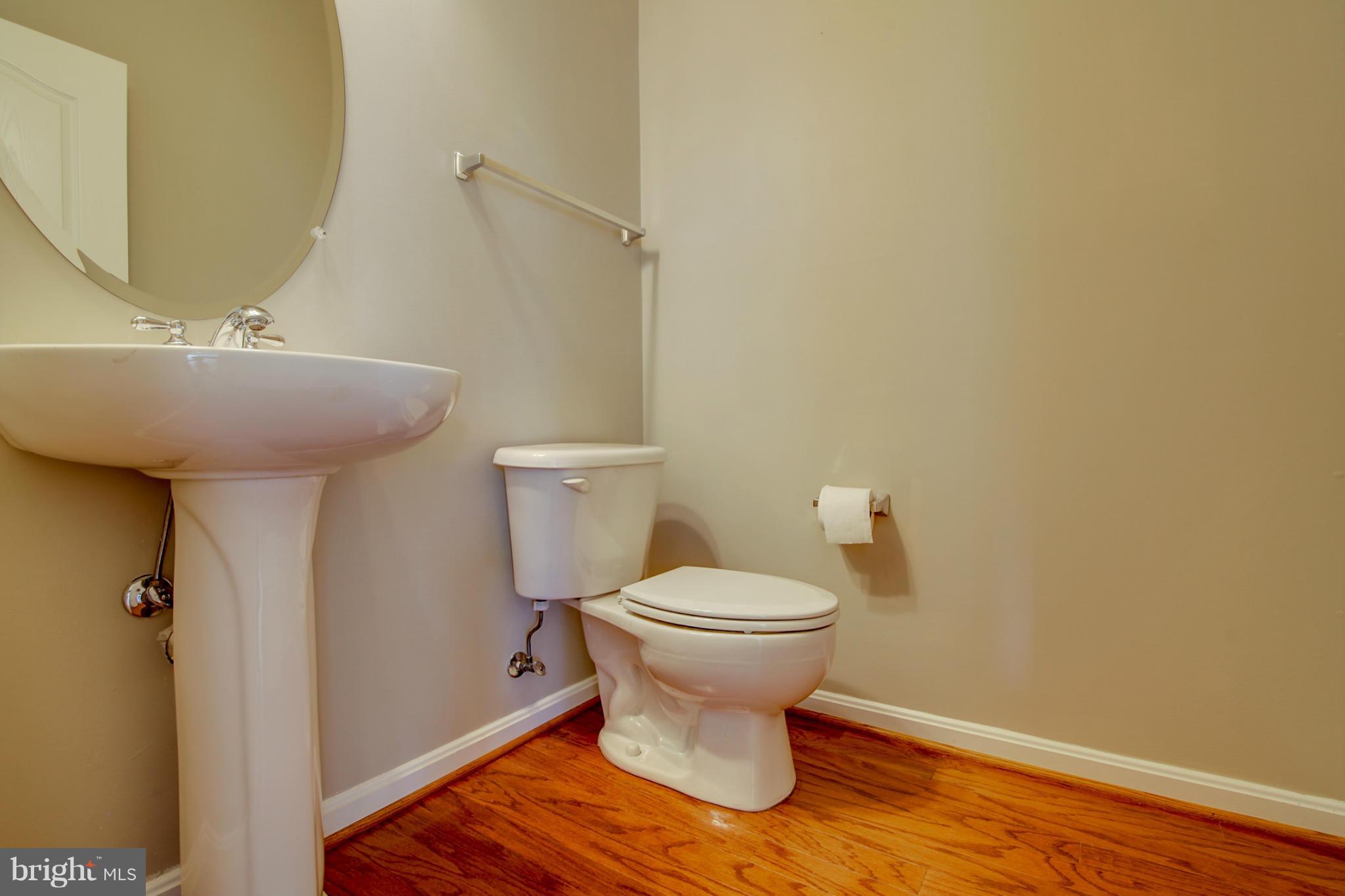 LANSDOWNE TOWN CENTER - Residential Lease