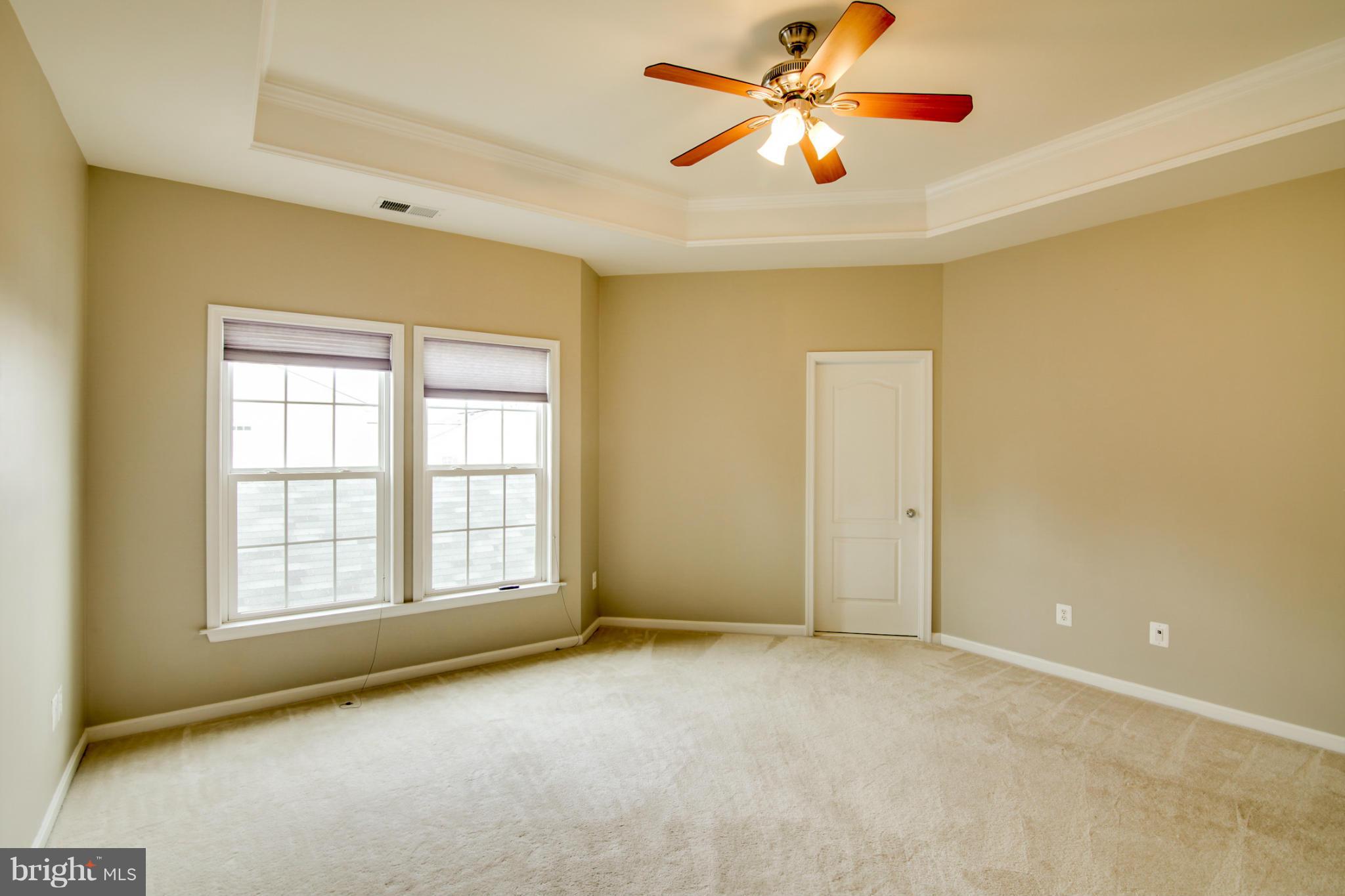 LANSDOWNE TOWN CENTER - Residential Lease