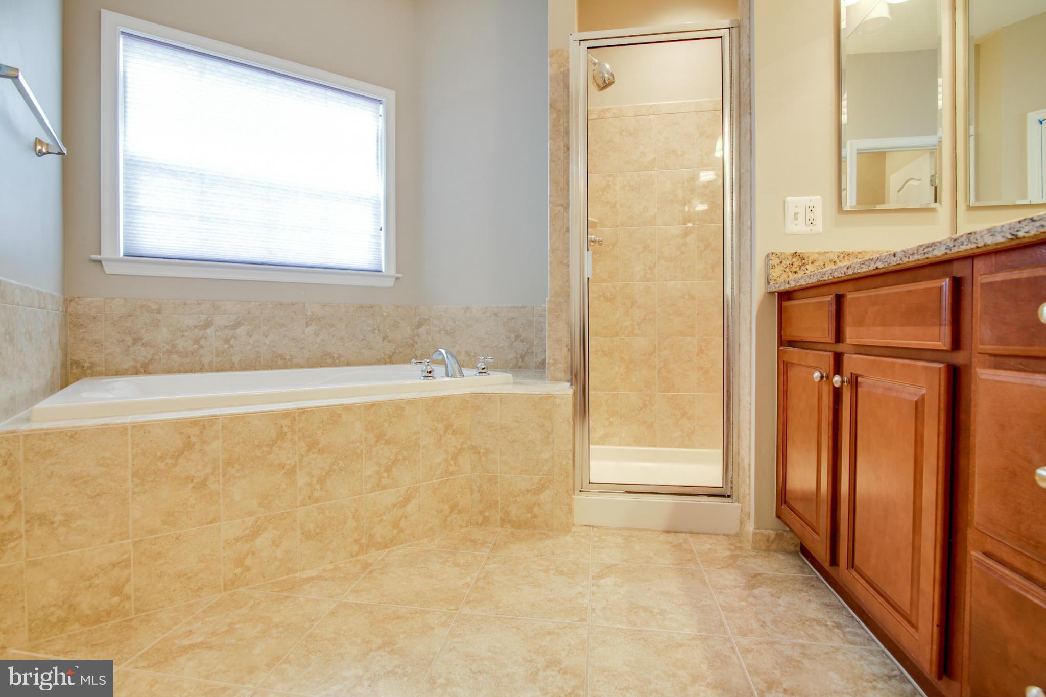 LANSDOWNE TOWN CENTER - Residential Lease